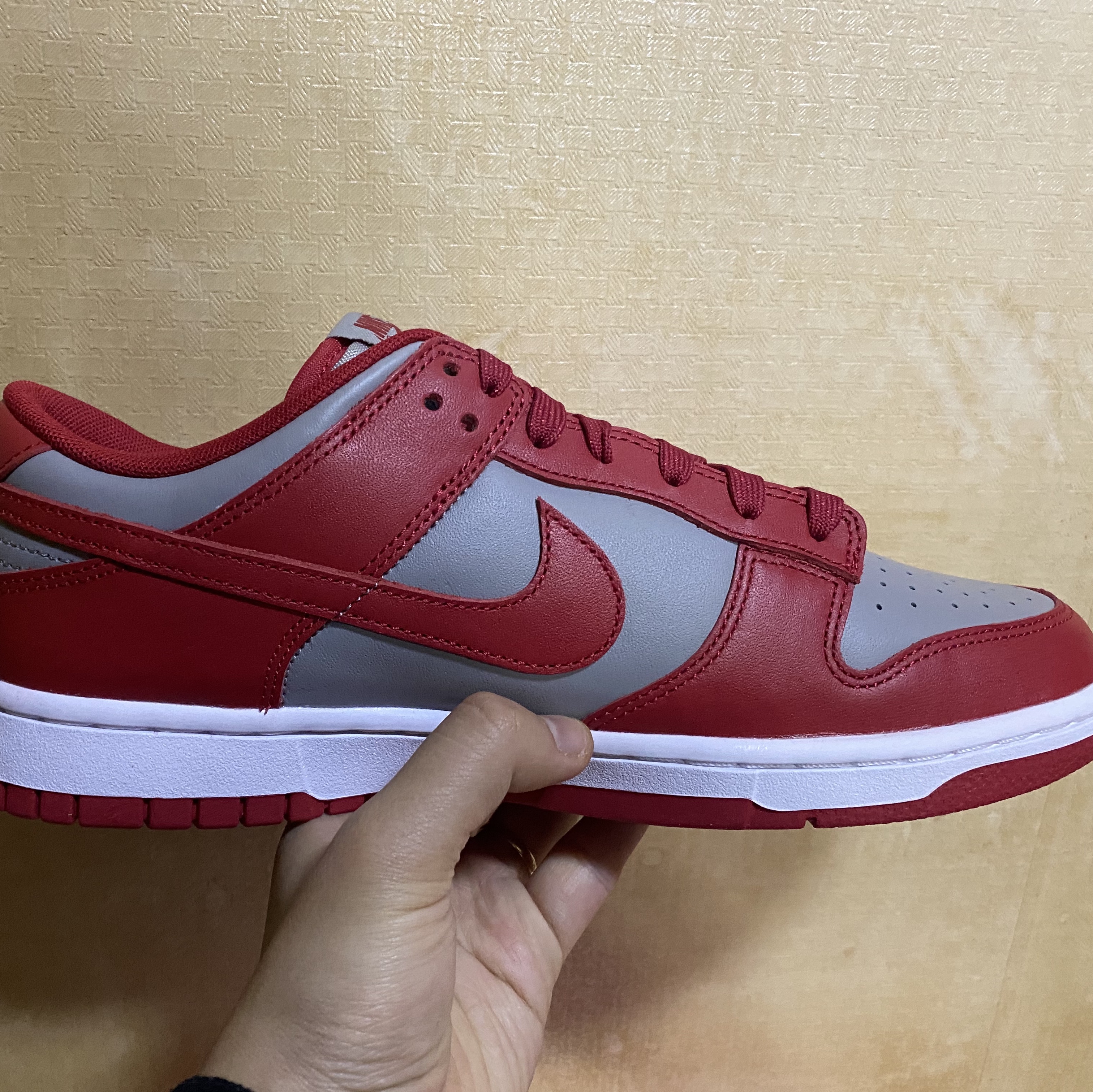 Nike Dunk Low Retro Medium Grey 착용 스타일 - 2