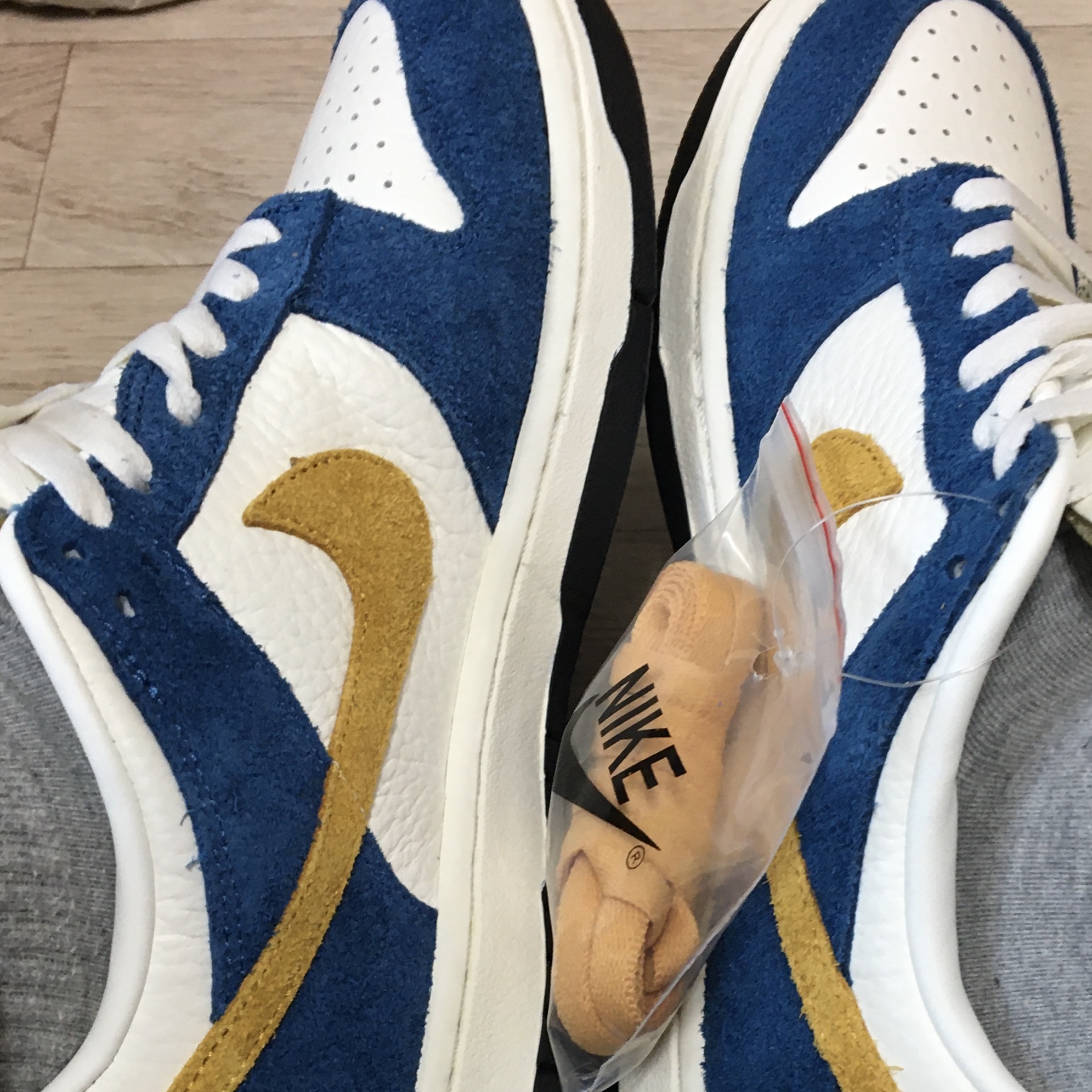 Nike x Kasina Dunk Low 80's Bus 착용 스타일