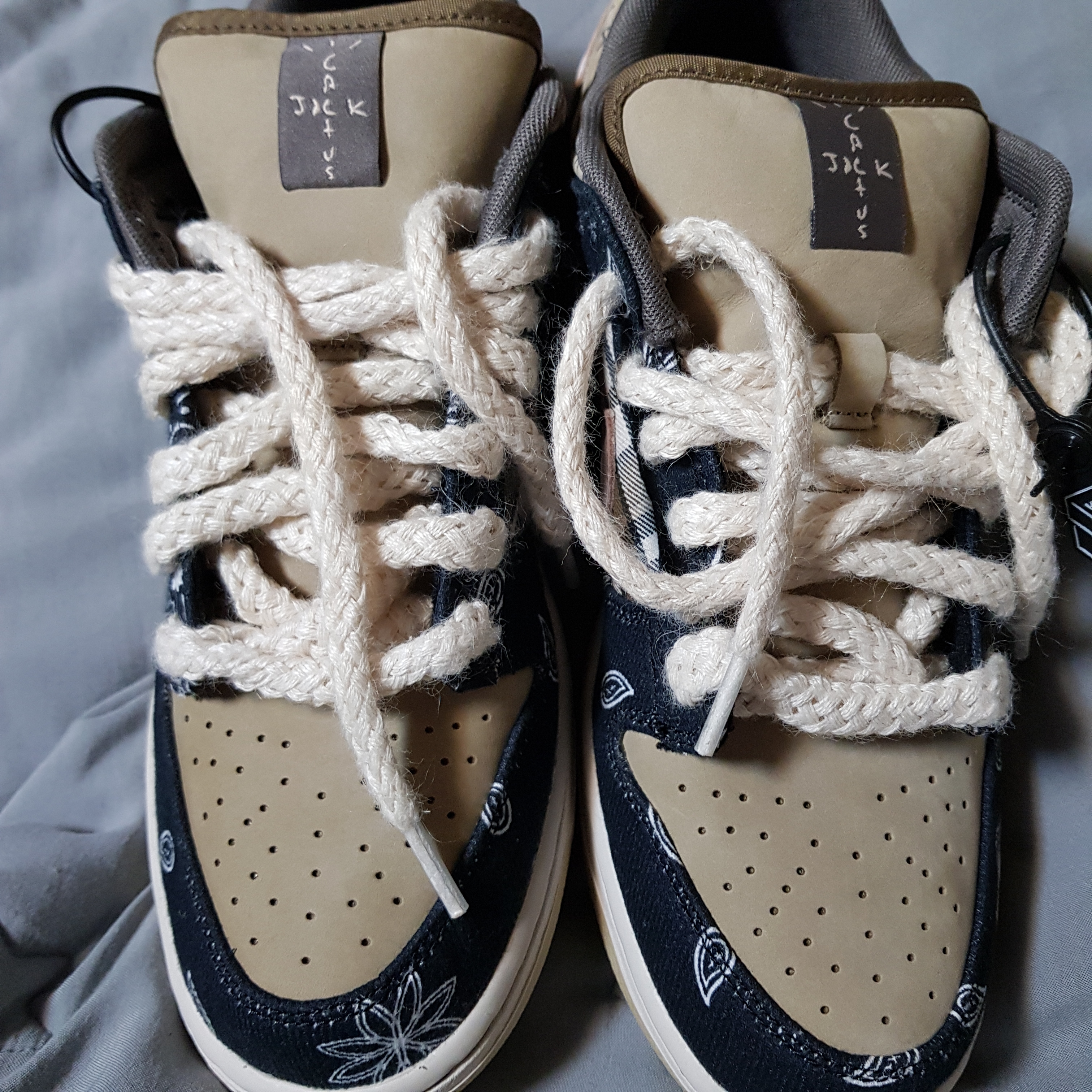 Nike x Travis Scott SB Dunk Low 착용 스타일