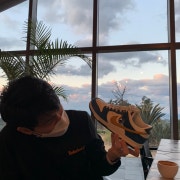 KREAM 프로필 이미지