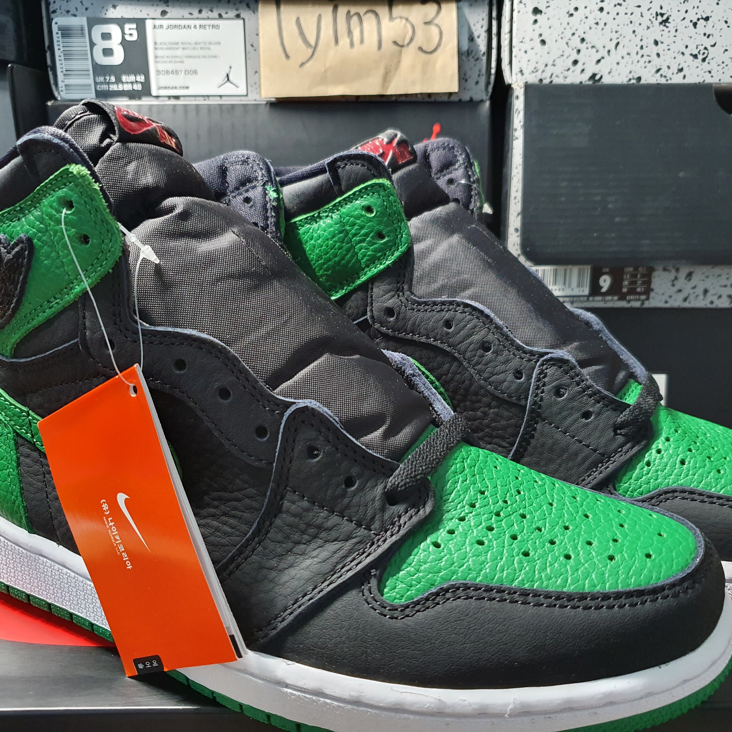 Jordan 1 Retro High OG Pine Green Black 착용 스타일 - 1