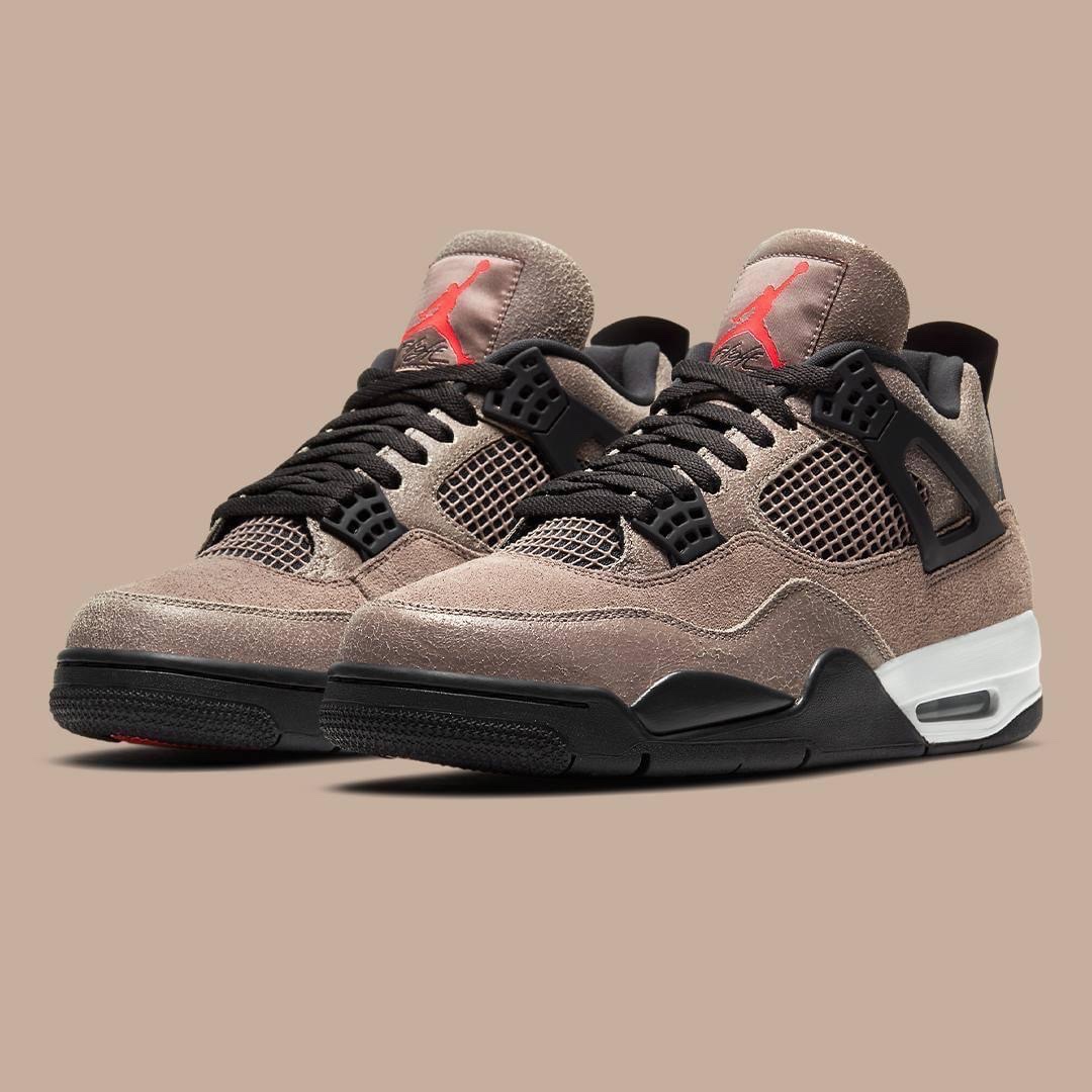 Jordan 4 Retro OG Fire Red 2020, Jordan 4 x Union Retro Off Noir 착용 스타일 - 3