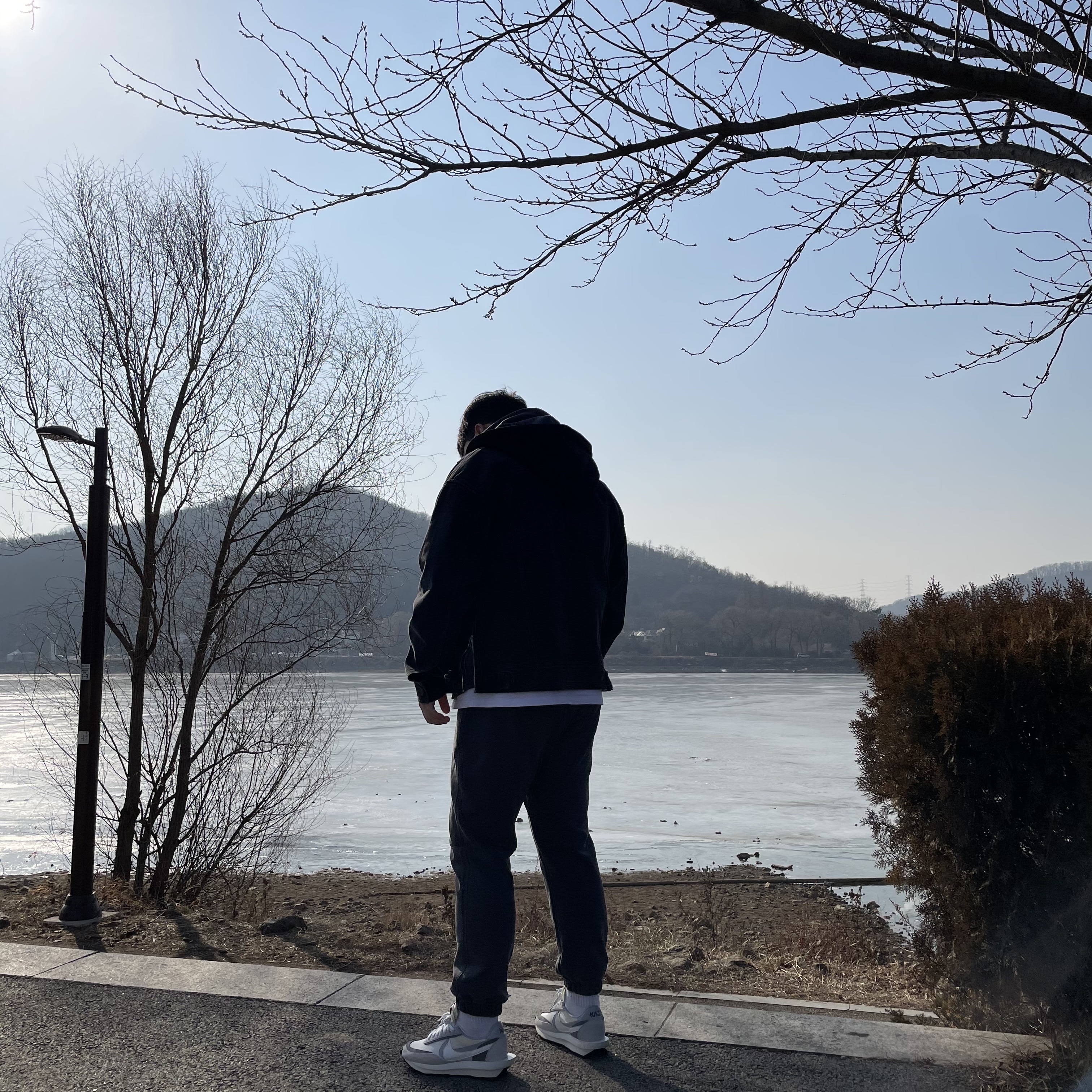 Nike x Sacai LDWaffle Summit White 착용 스타일