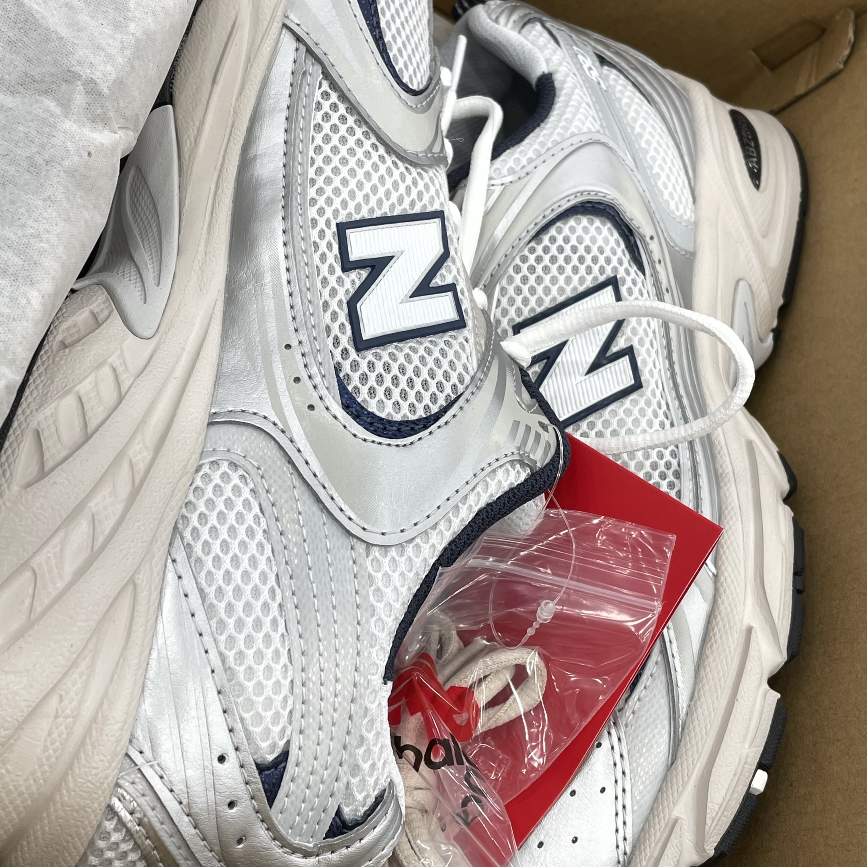New Balance 530 Steel Grey 착용 스타일