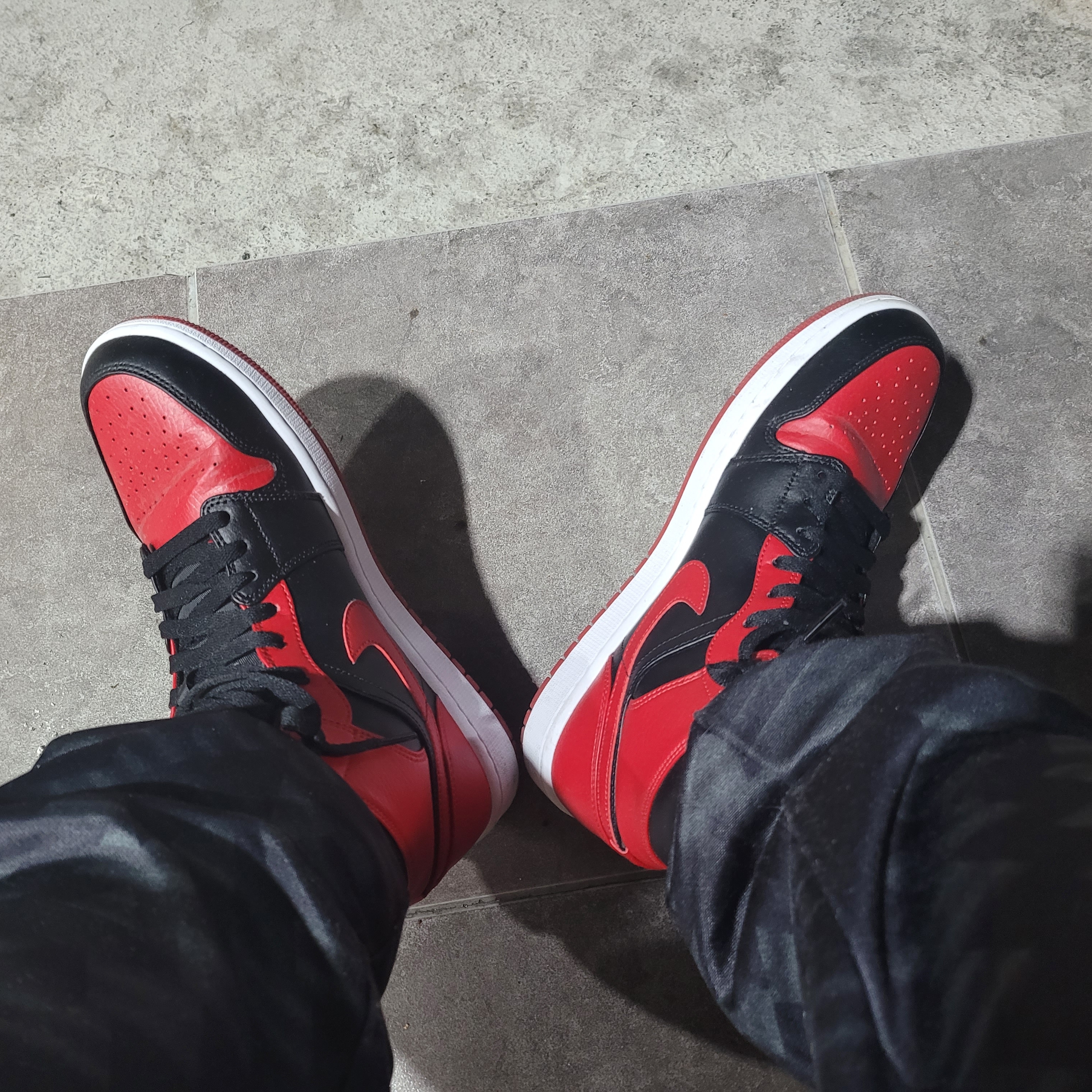 Jordan 1 Mid Bred Banned 2020 착용 스타일