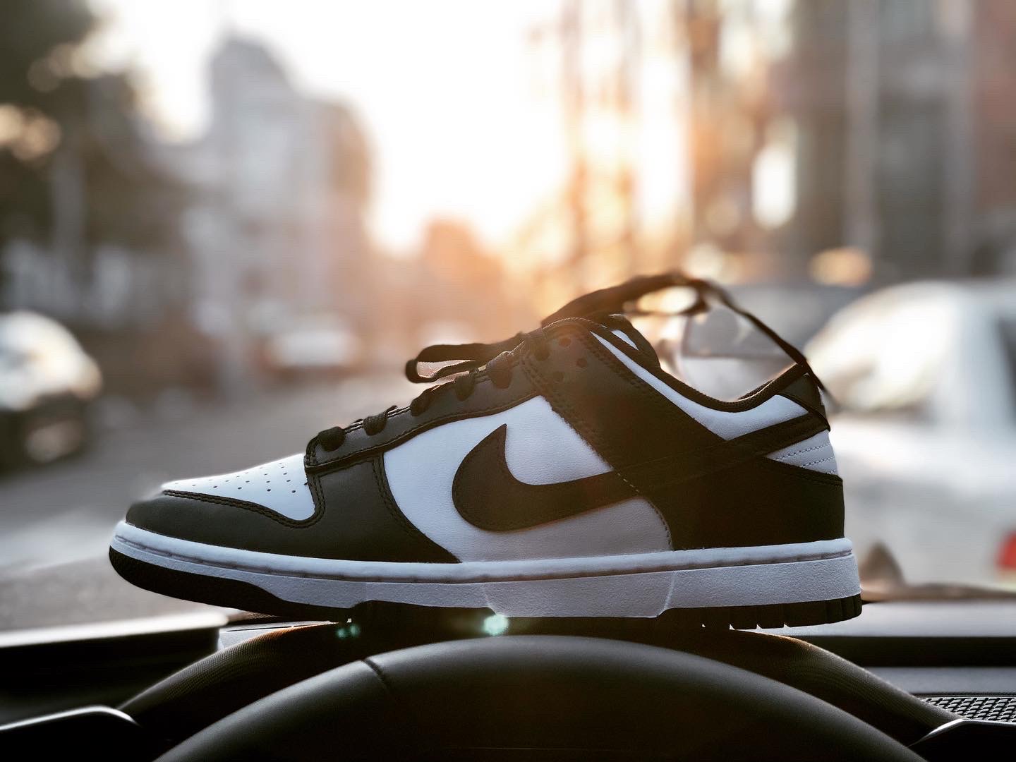 Nike Dunk Low Retro Black 착용 스타일 - 1