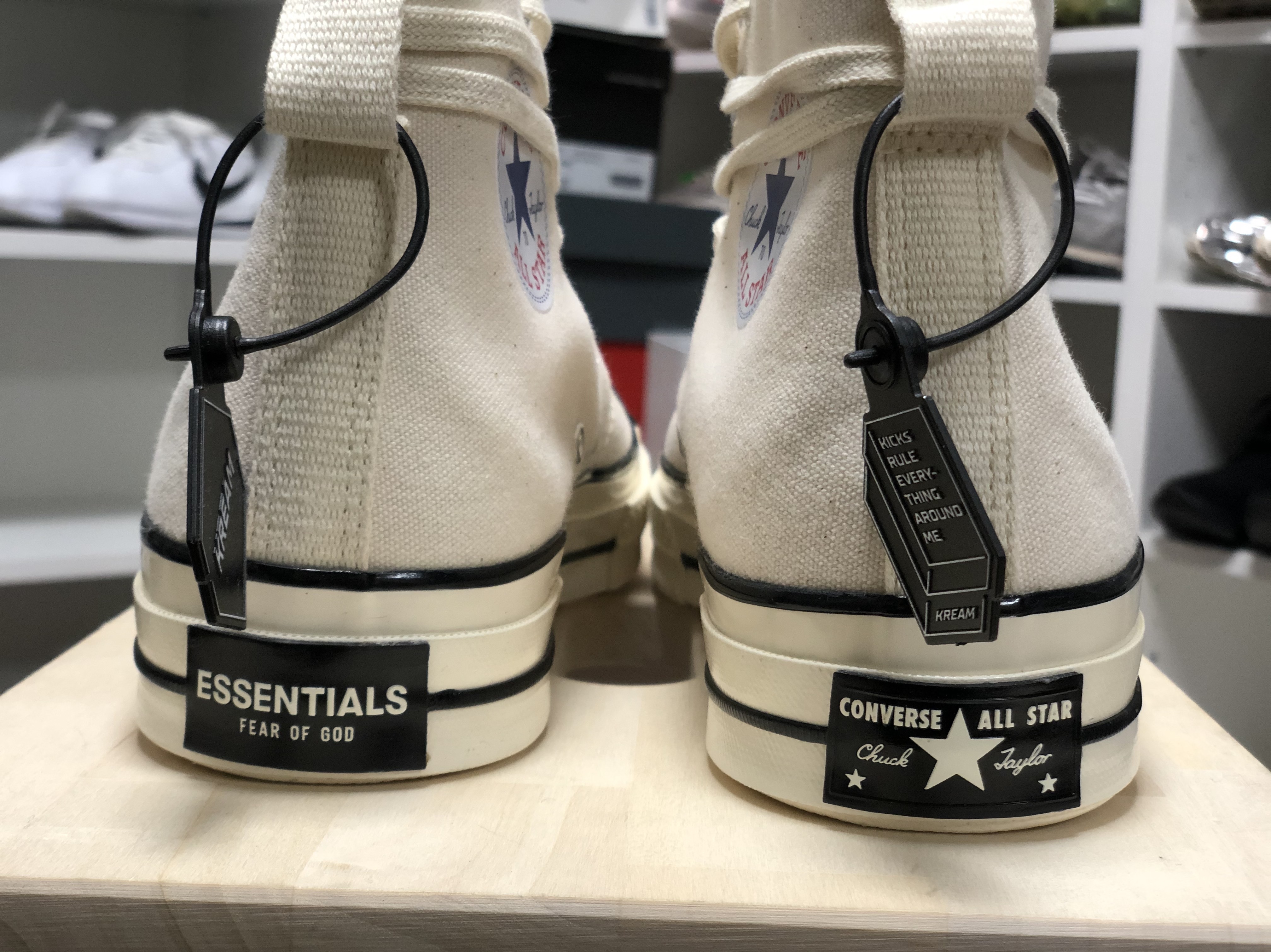 Converse x Fear of God Essentials Chuck 70 Hi Natural 2020 착용 스타일 - 5