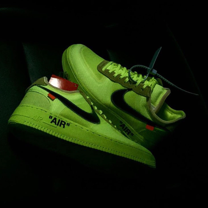 Nike x Off-White Air Force 1 Low Volt 착용 스타일