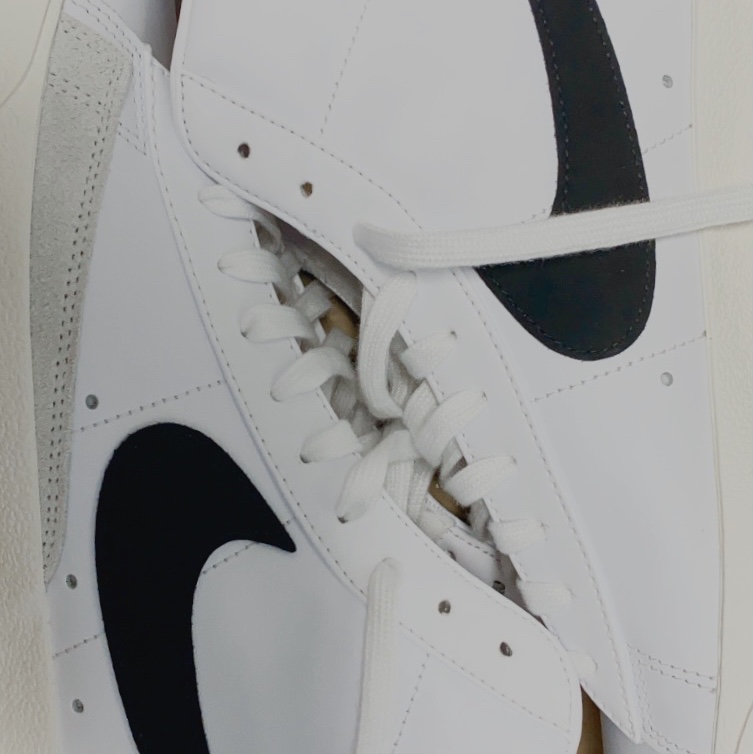 Nike Blazer Mid '77 Vintage White Black 착용 스타일 - 2