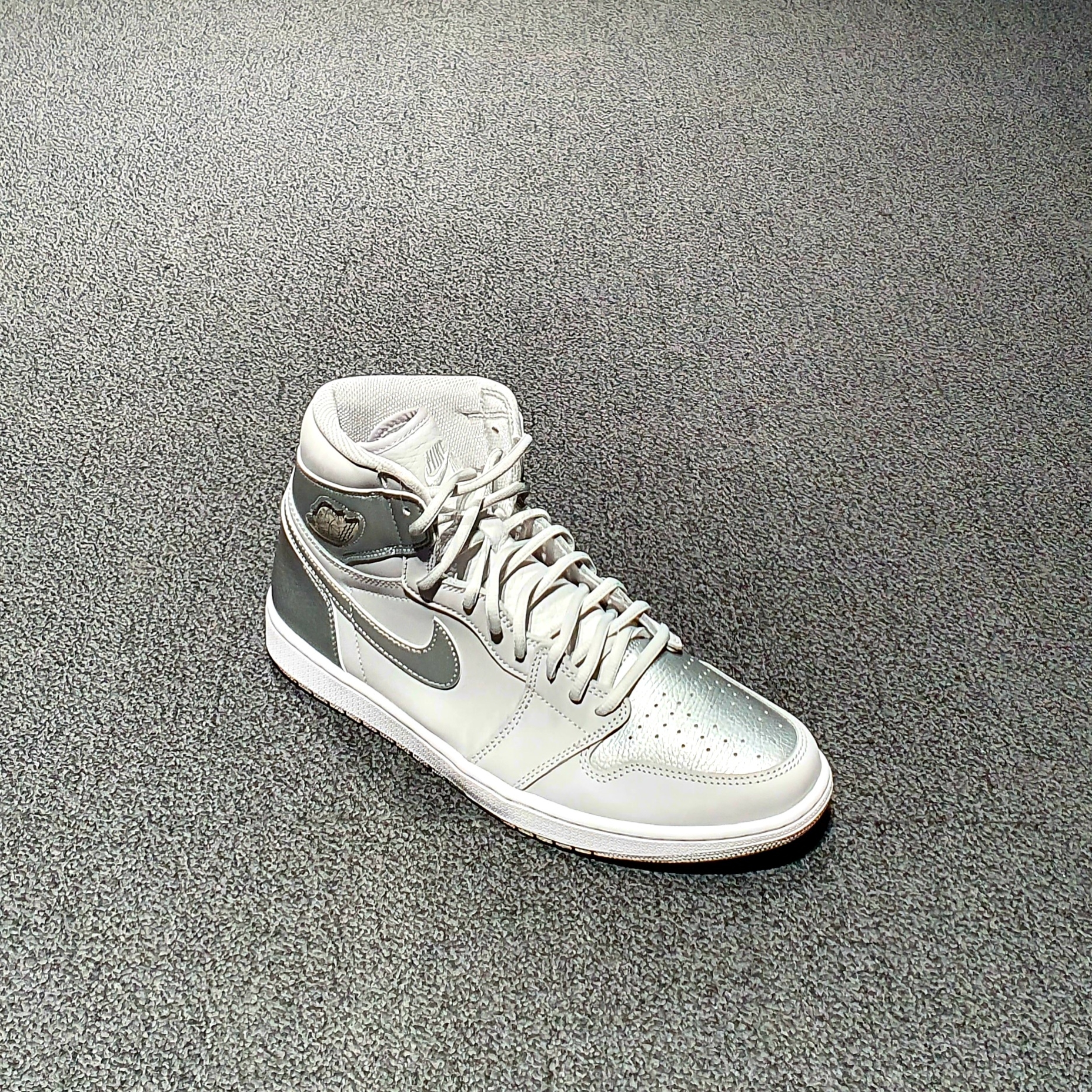Jordan 1 Retro High OG CO.JP Neutral Grey 착용 스타일