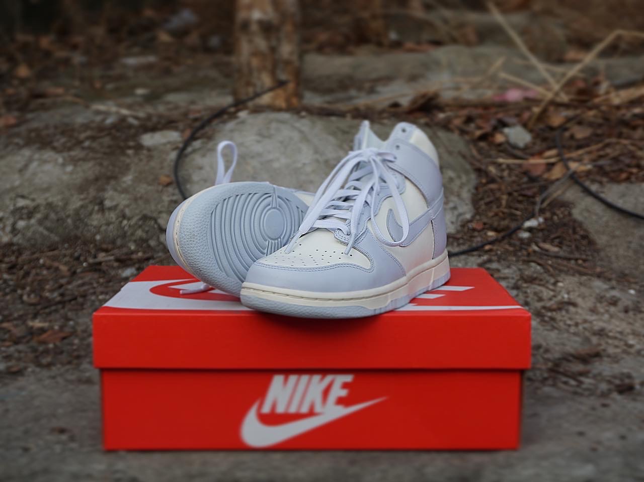 (W) Nike Dunk High Football Grey 착용 스타일 - 1
