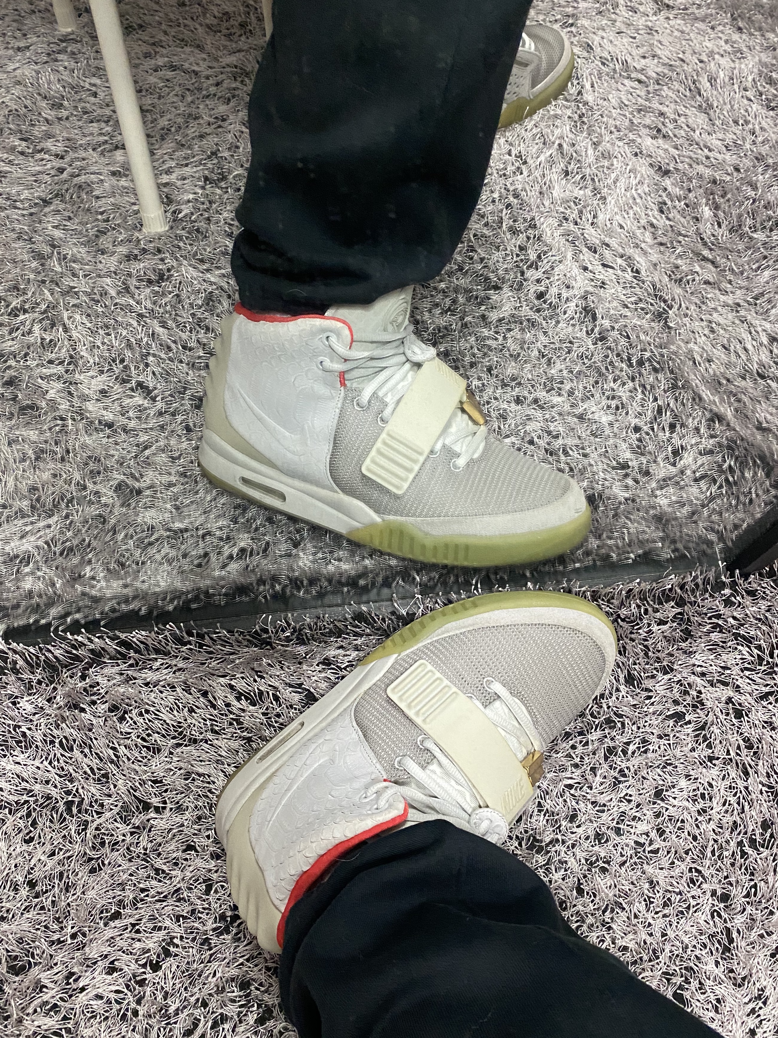 Nike Air Yeezy 2 Pure Platinum 착용 스타일 - 2