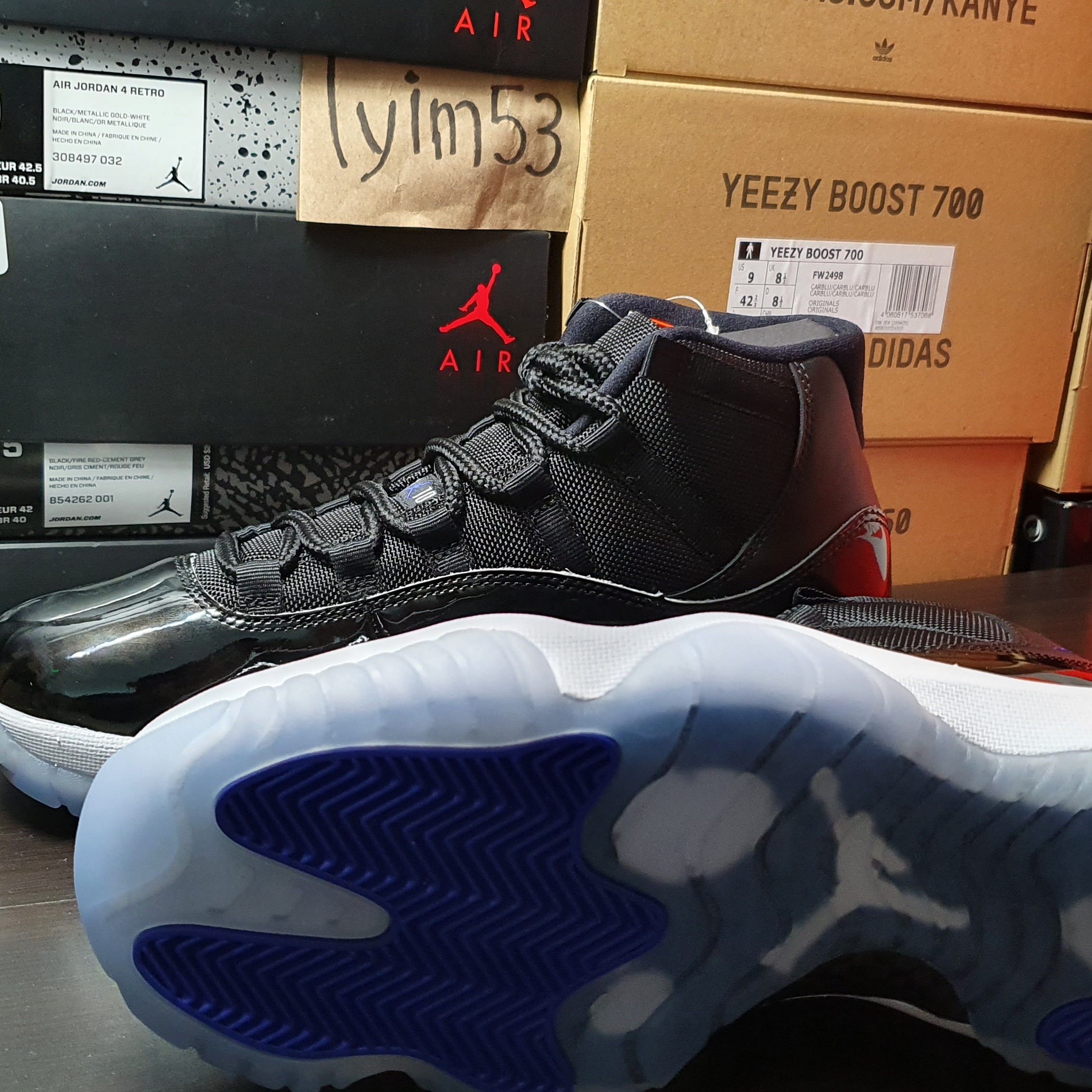 Jordan 11 Retro Space Jam 2016 착용 스타일 - 4