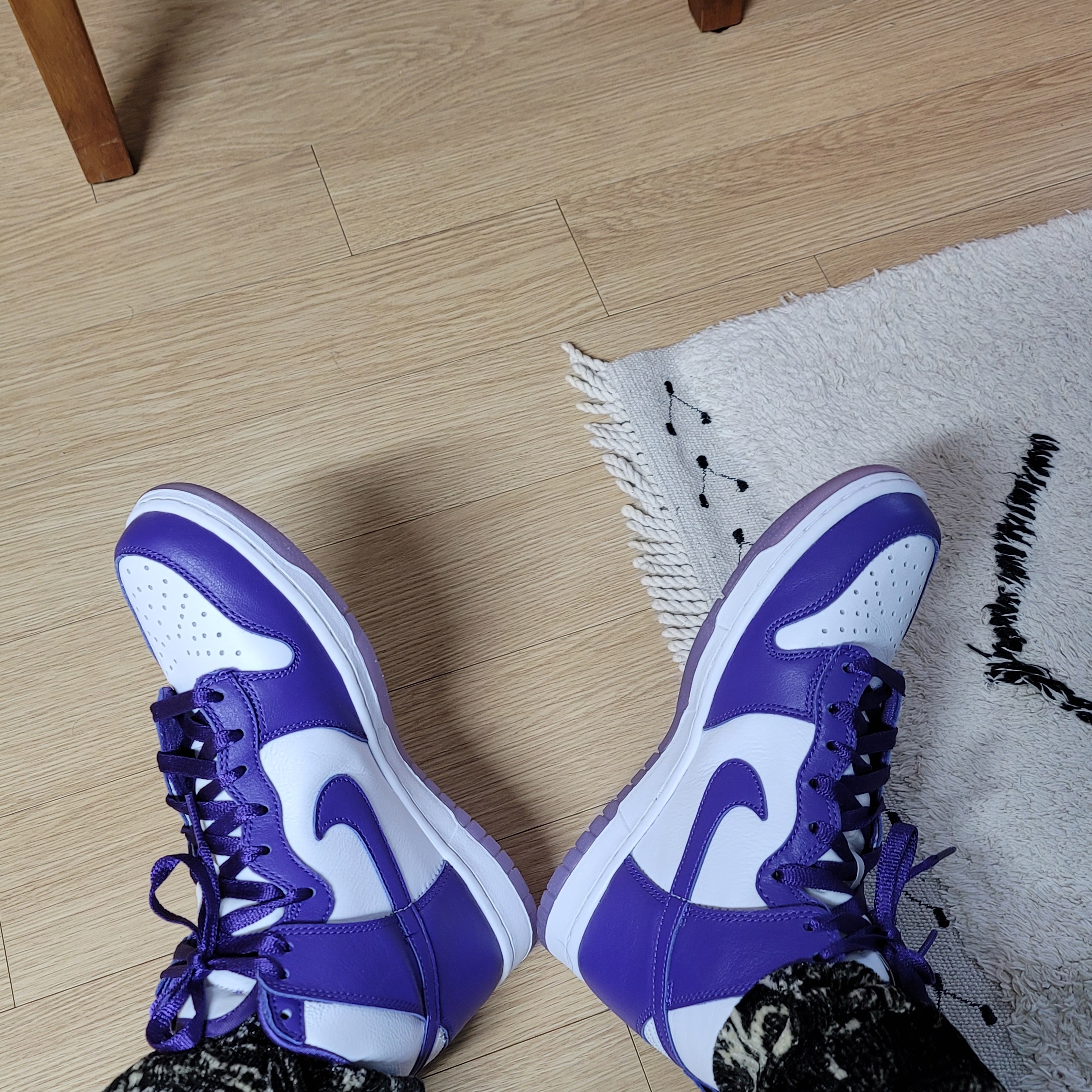 (W) Nike Dunk High SP Varsity Purple 착용 스타일