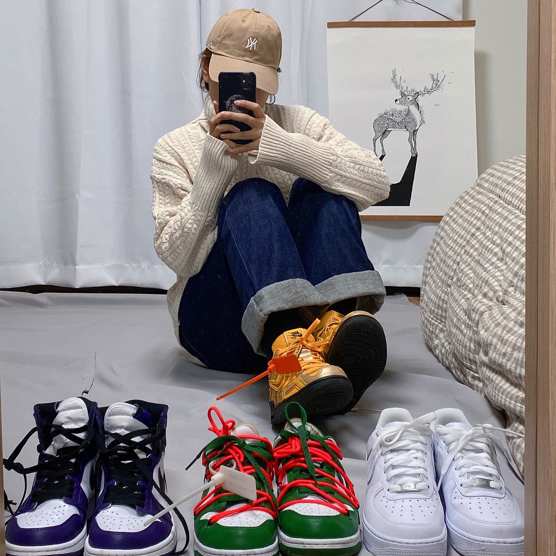 Jordan 1 Retro High OG Court Purple 2020, Nike x Off-White Air Rubber Dunk University Gold 착용 스타일