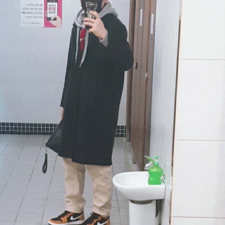 Jordan 1 Zoom Air CMFT Monarch Orange 착용 스타일 - 3