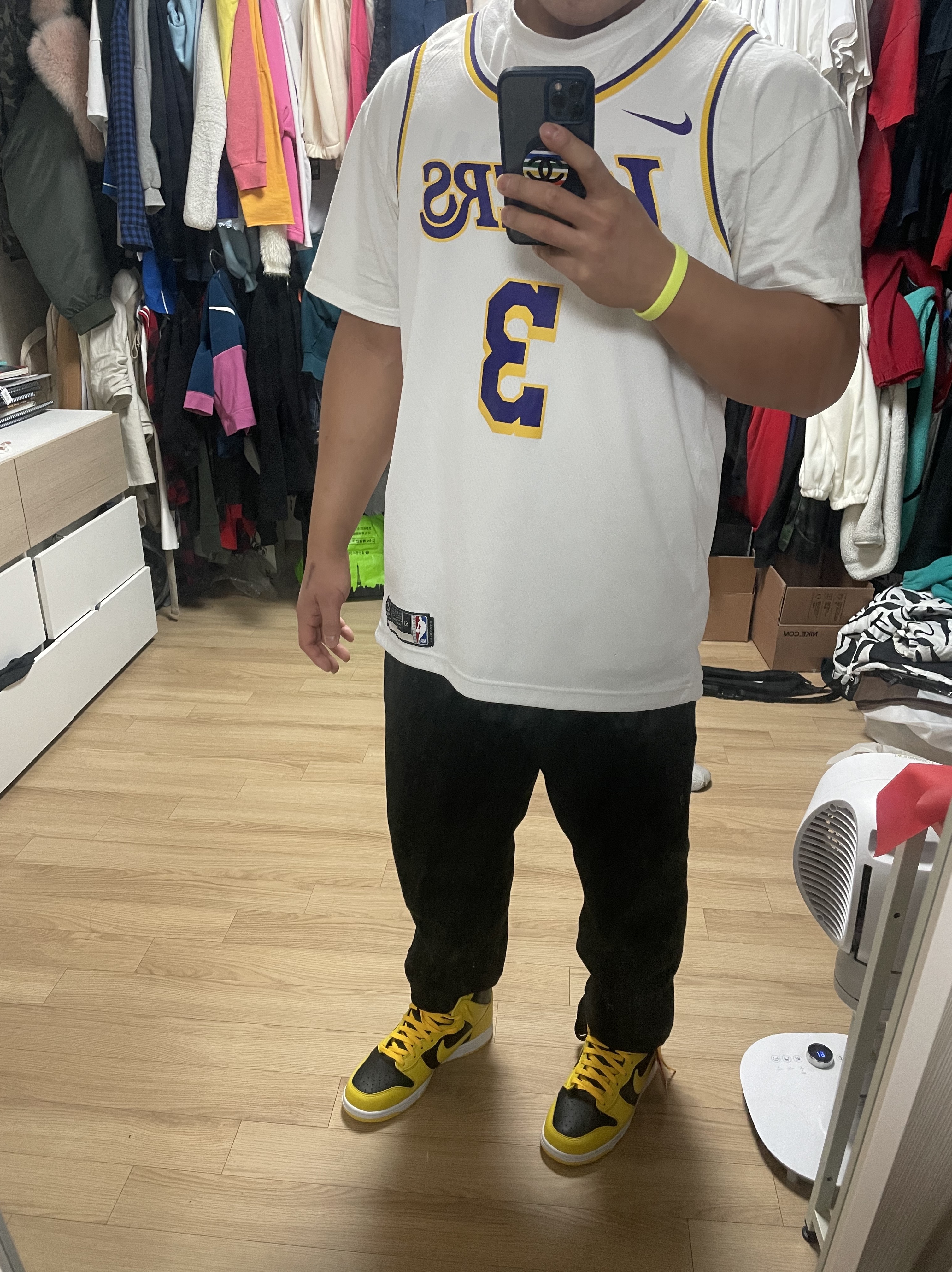 Nike Dunk High SP Varsity Maize 착용 스타일