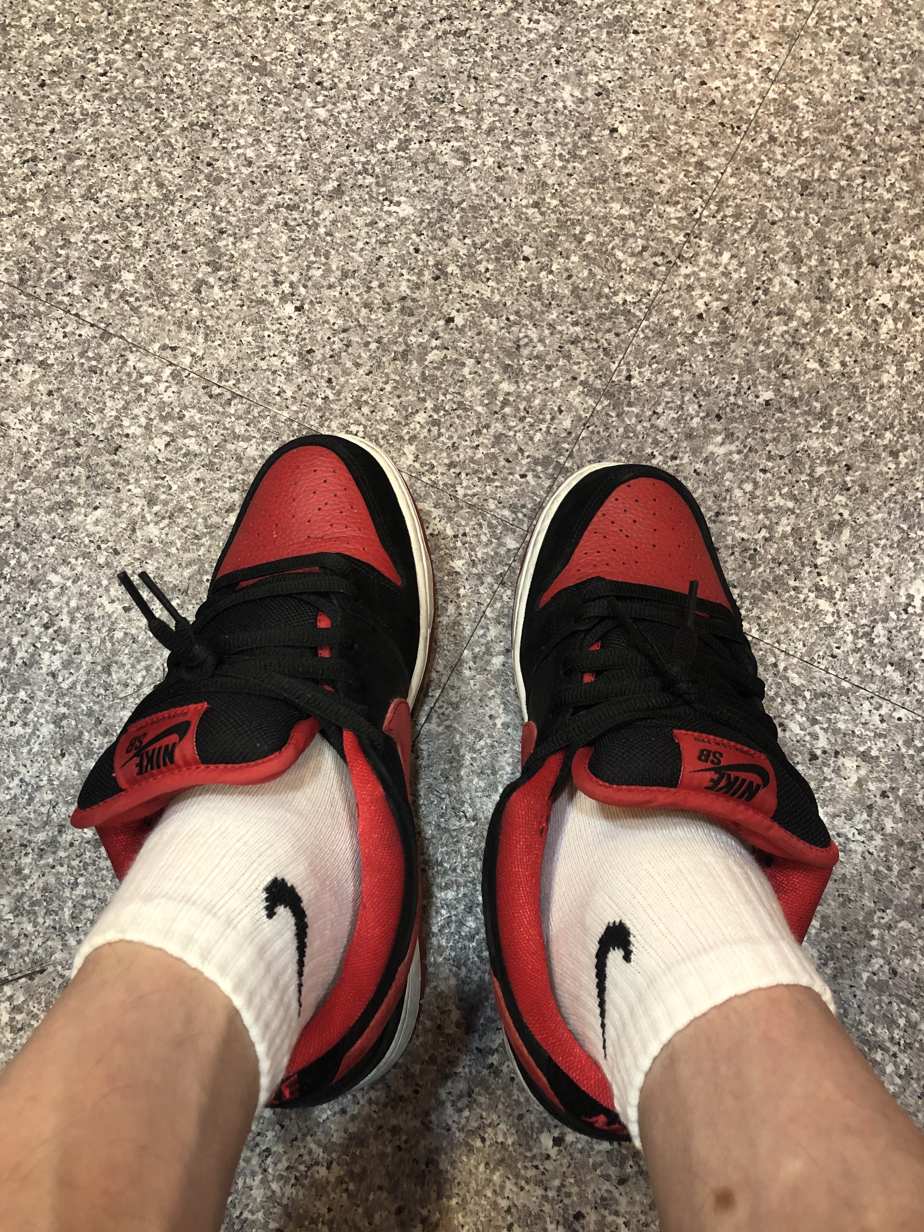 Nike SB Dunk Low Pro Bred 착용 스타일