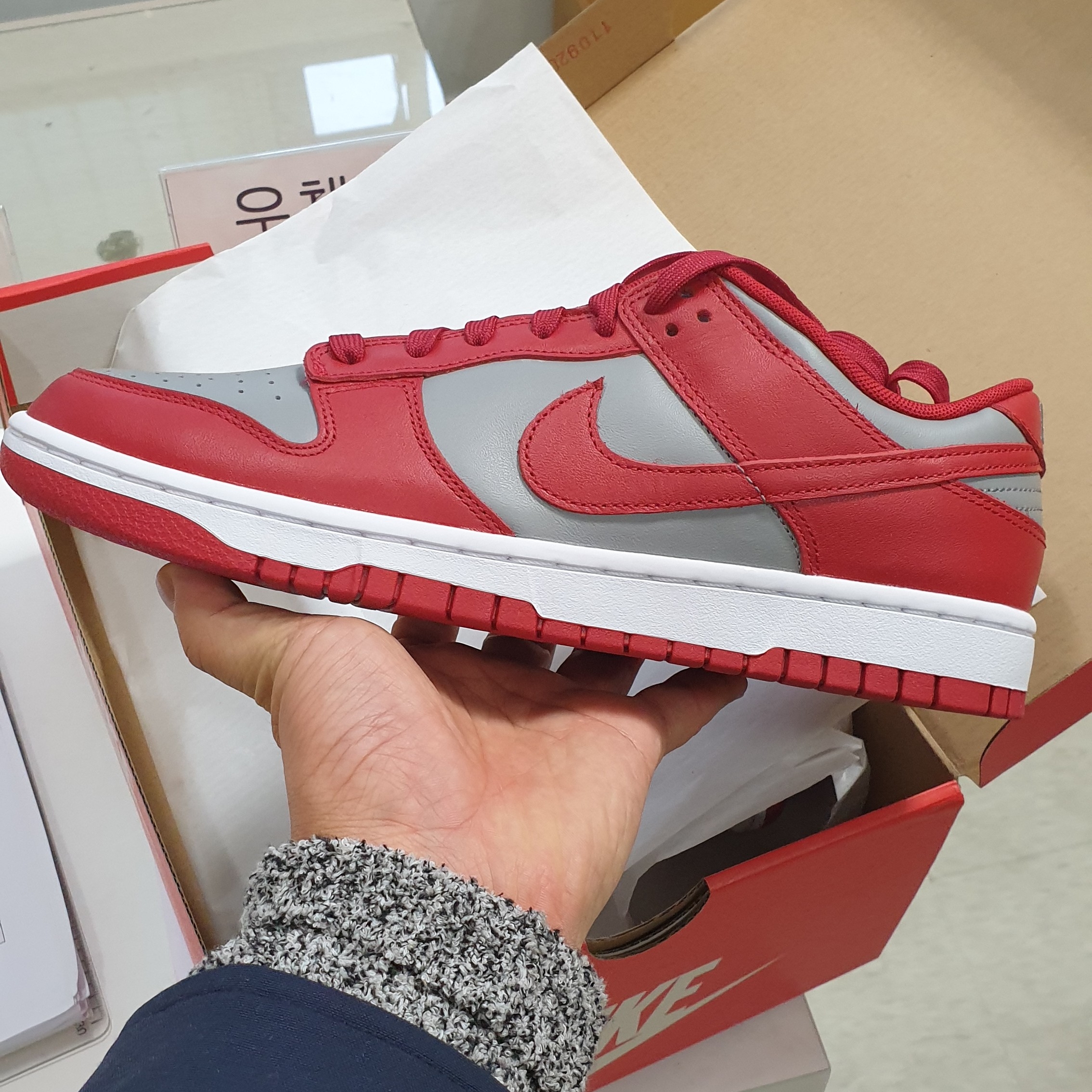 Nike Dunk Low Retro Medium Grey 착용 스타일 - 1
