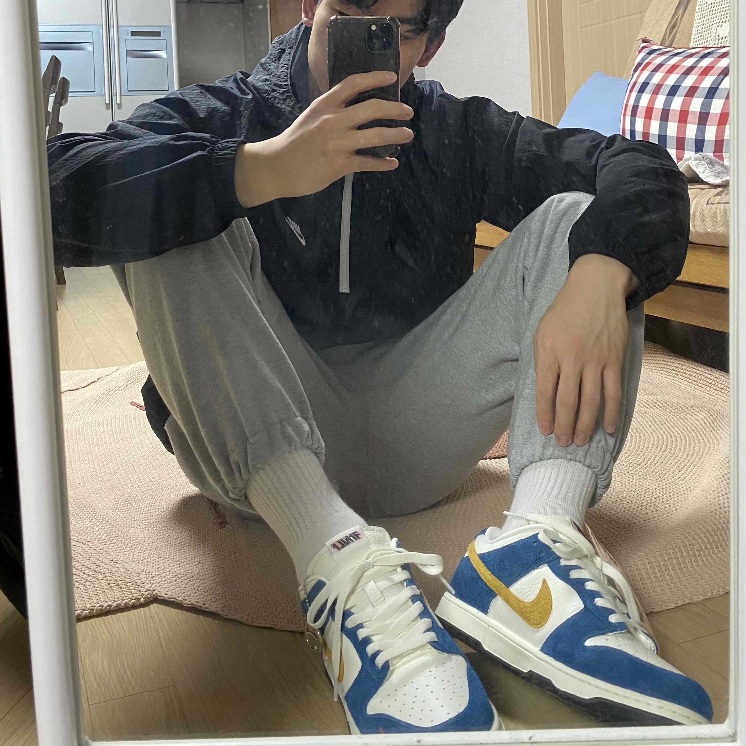 Nike x Kasina Dunk Low 80's Bus 착용 스타일