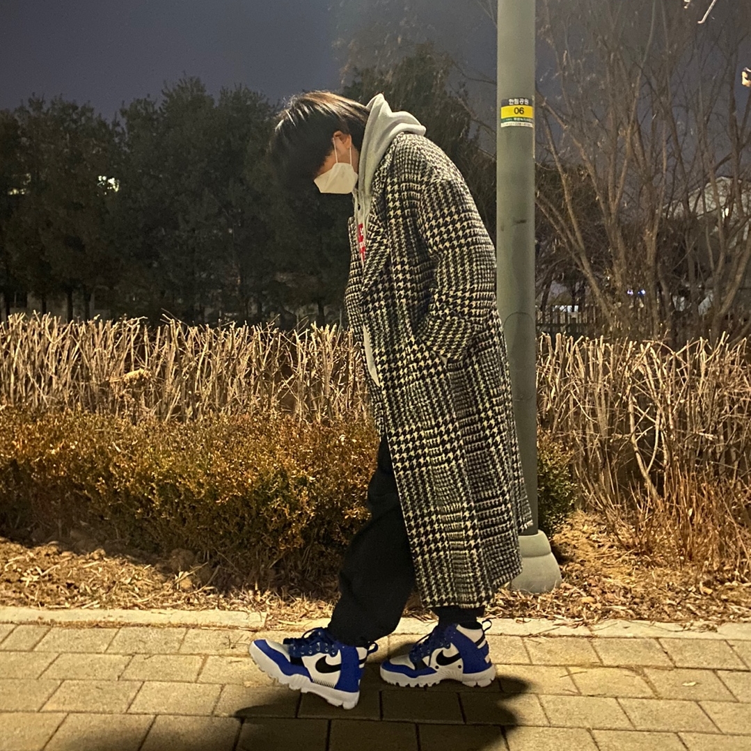Nike x Undercover SFB Jungle Dunk White, Supreme Cross Box Logo Hooded Sweatshirt Heather Grey - 20FW 착용 스타일