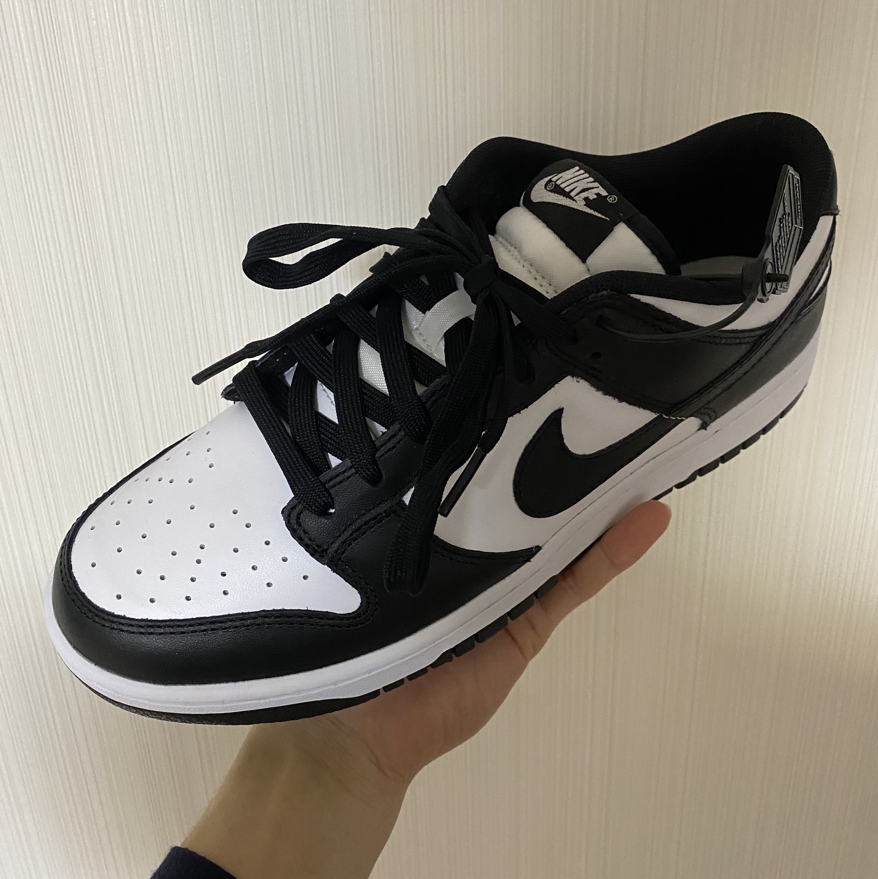 Nike Dunk Low Retro Black 착용 스타일