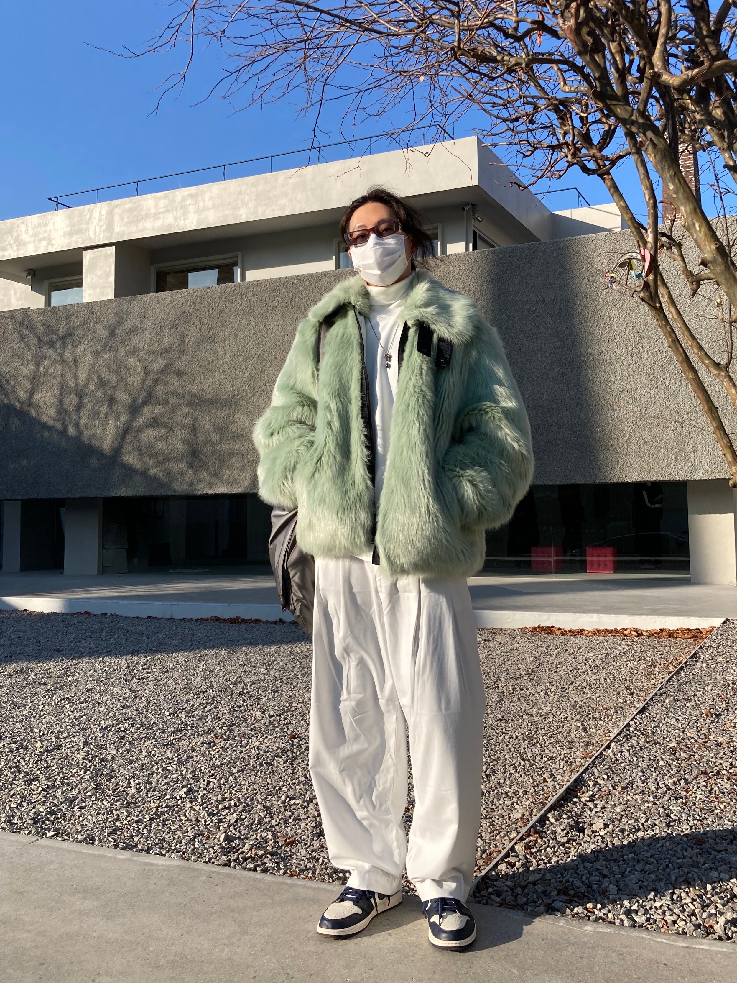 Jordan 1 Retro High Obsidian UNC, (W) Nike x Ambush Reversible Faux-Fur Coat Jade Horizon ์ฐฉ์ฉ ์คํ์ผ