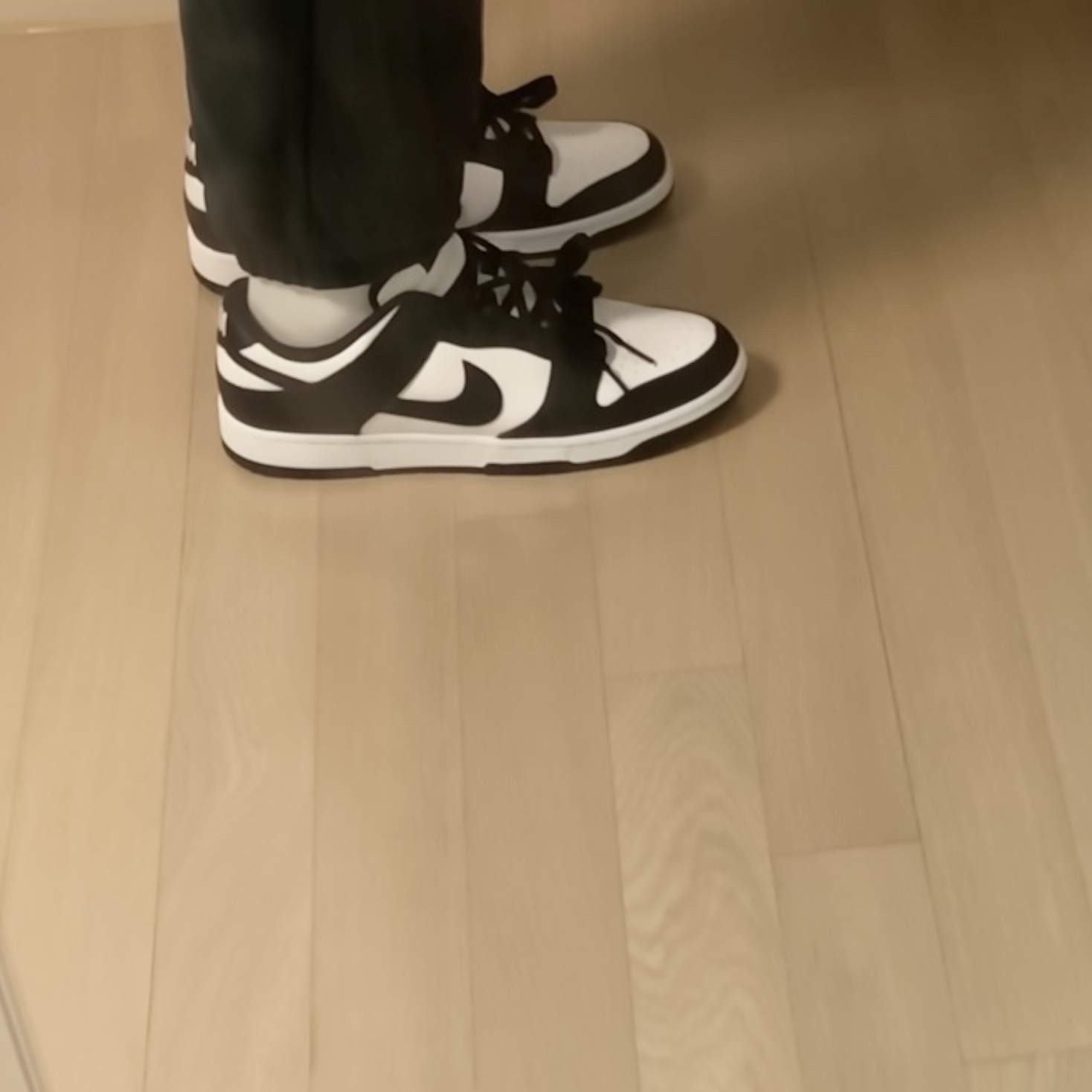 Nike Dunk Low Retro Black 착용 스타일 - 3
