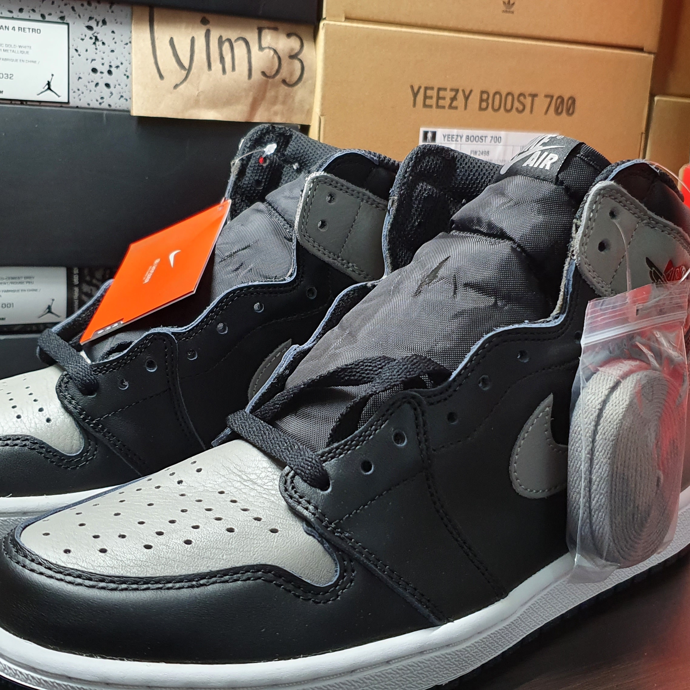 Jordan 1 Retro High OG Shadow 2018 착용 스타일 - 2