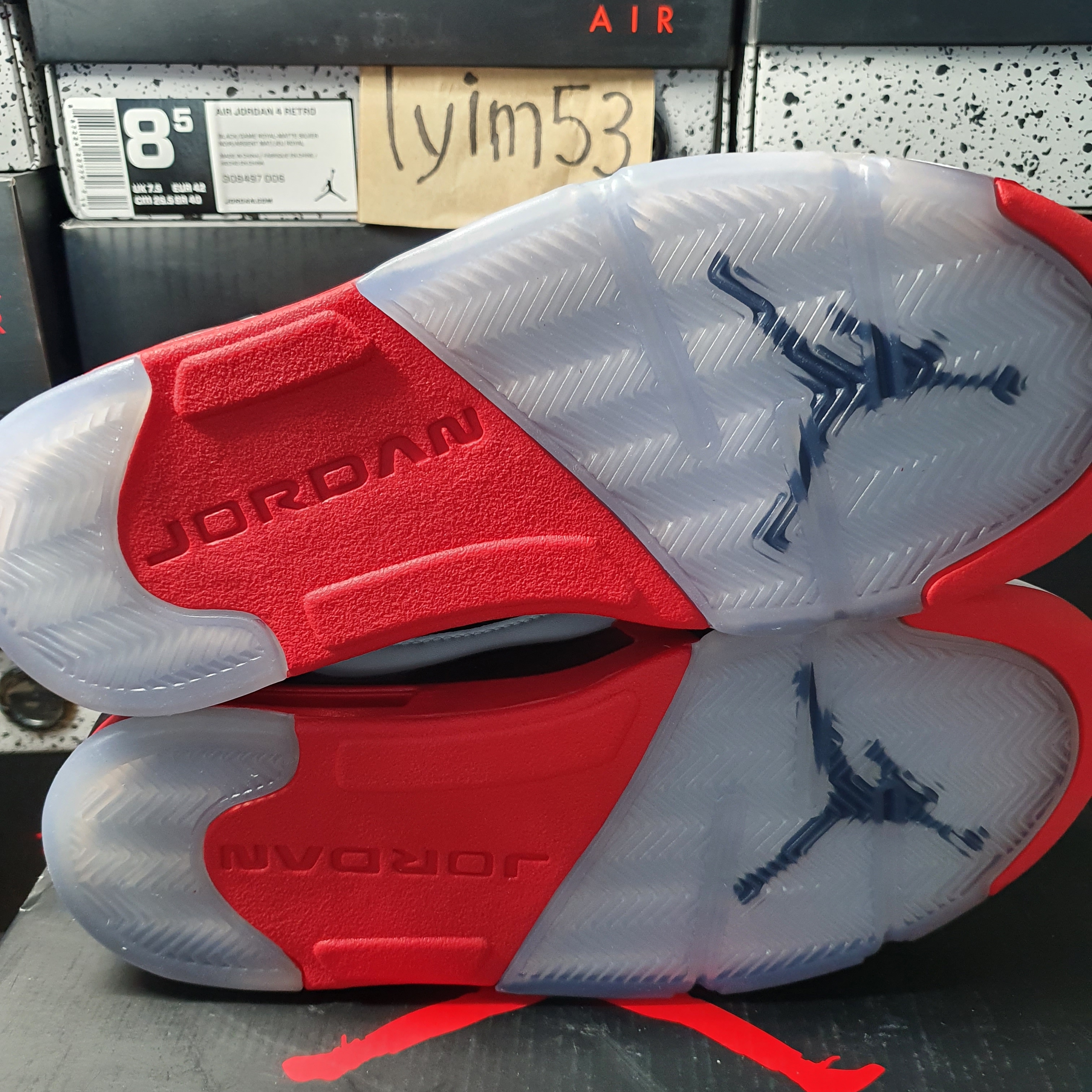 Jordan 5 Retro Low Fire Red 착용 스타일 - 2