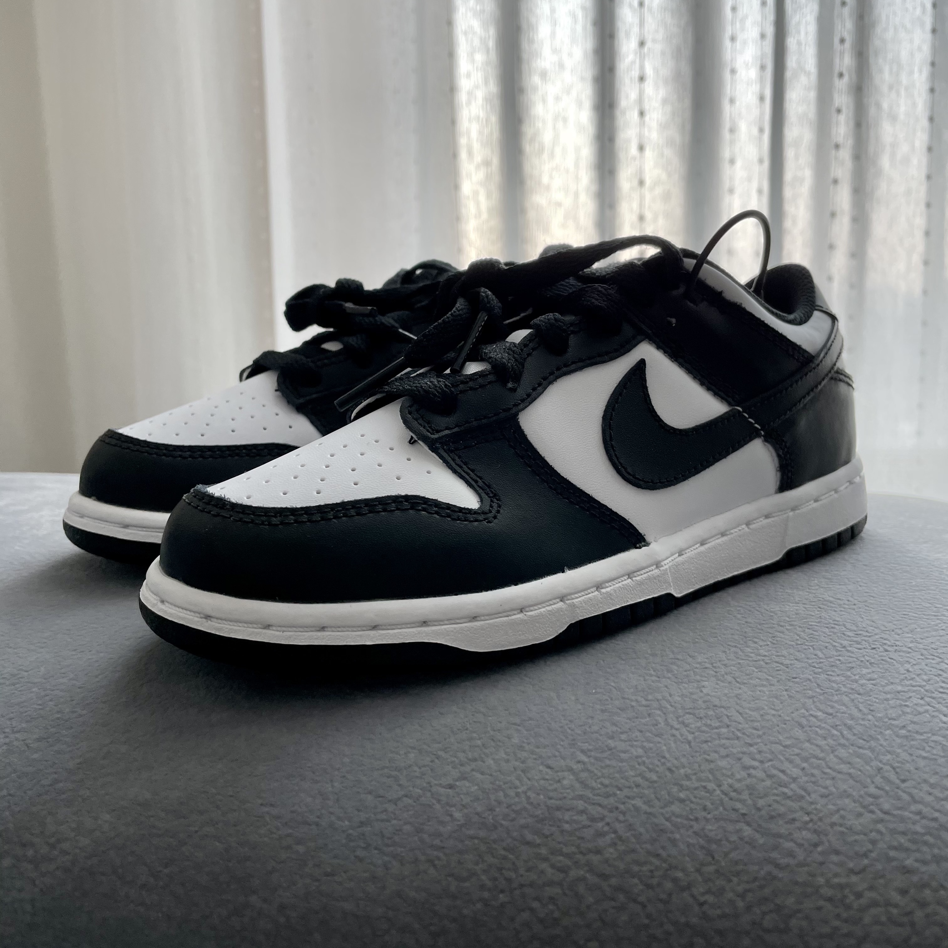 Nike Dunk Low Retro Black 착용 스타일 - 2