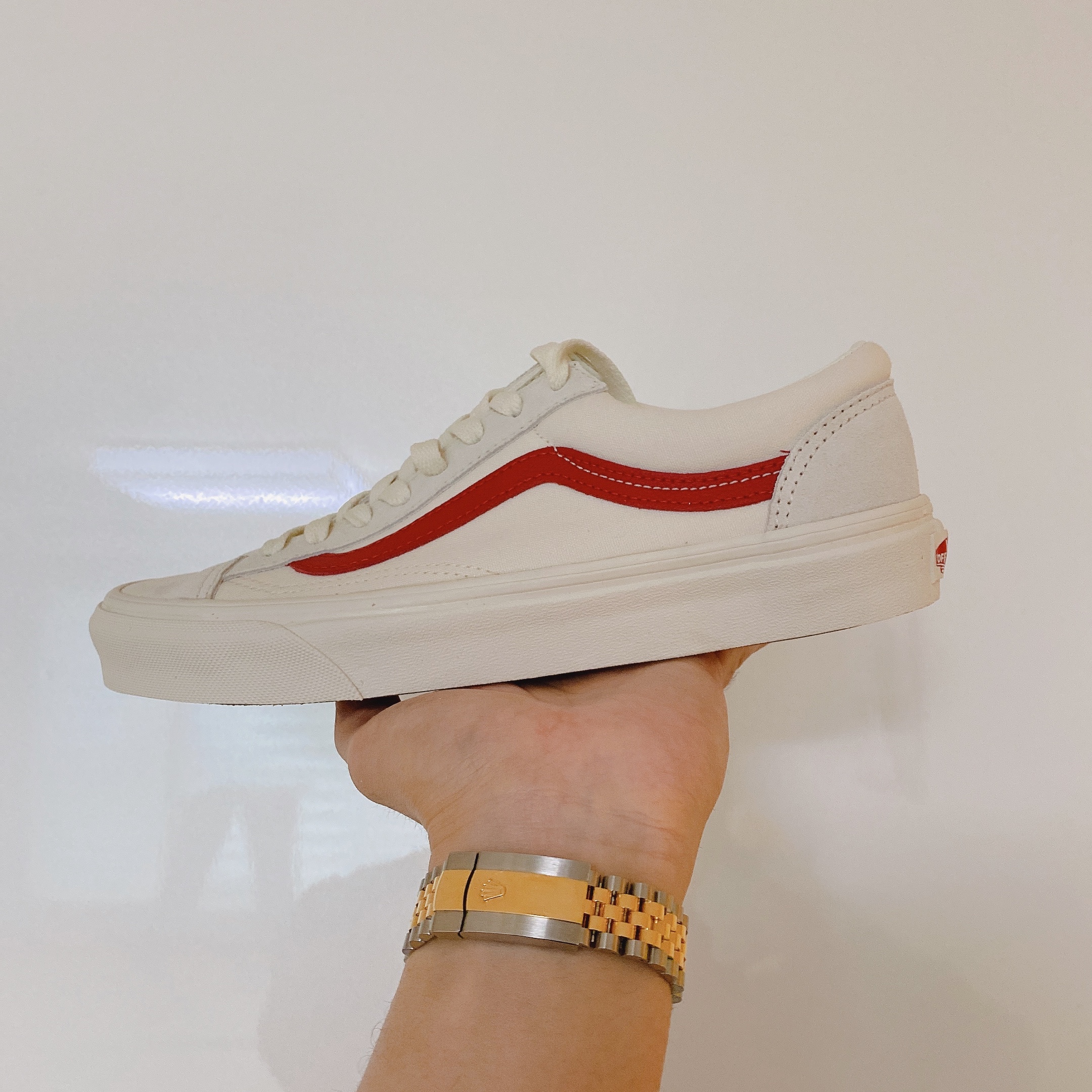 Vans Style 36 Marshmallow Racing Red 착용 스타일