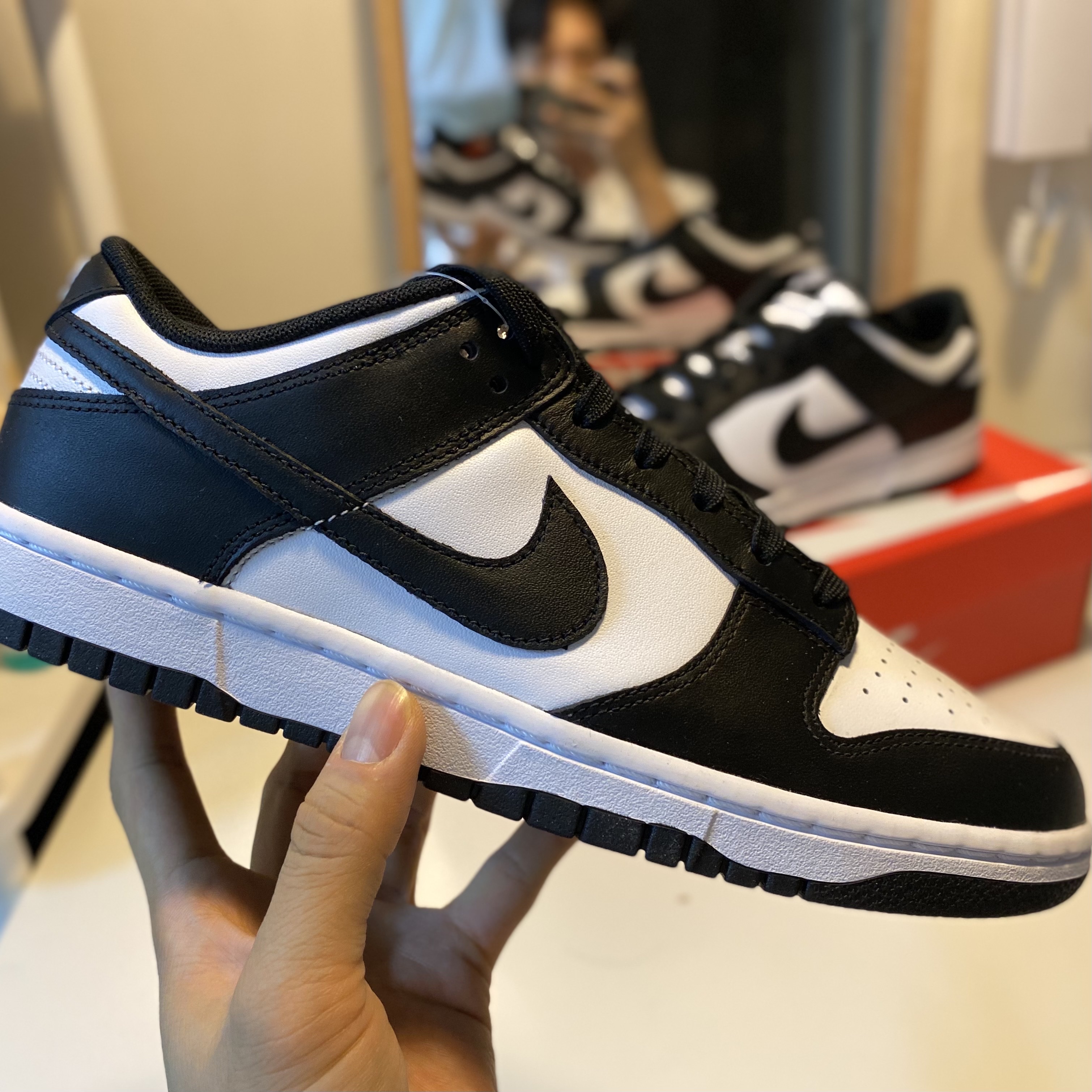 Nike Dunk Low Retro Black 착용 스타일 - 5