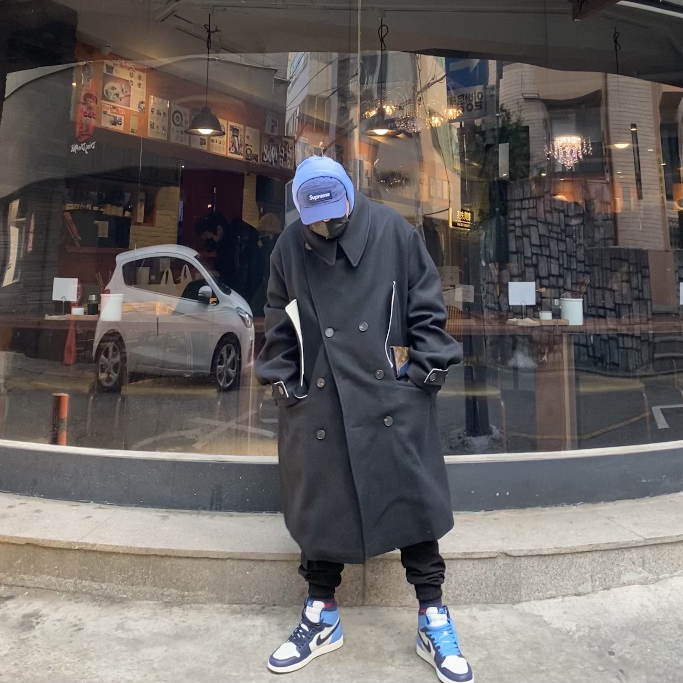 Jordan 1 Retro High Obsidian UNC 착용 스타일 - 2