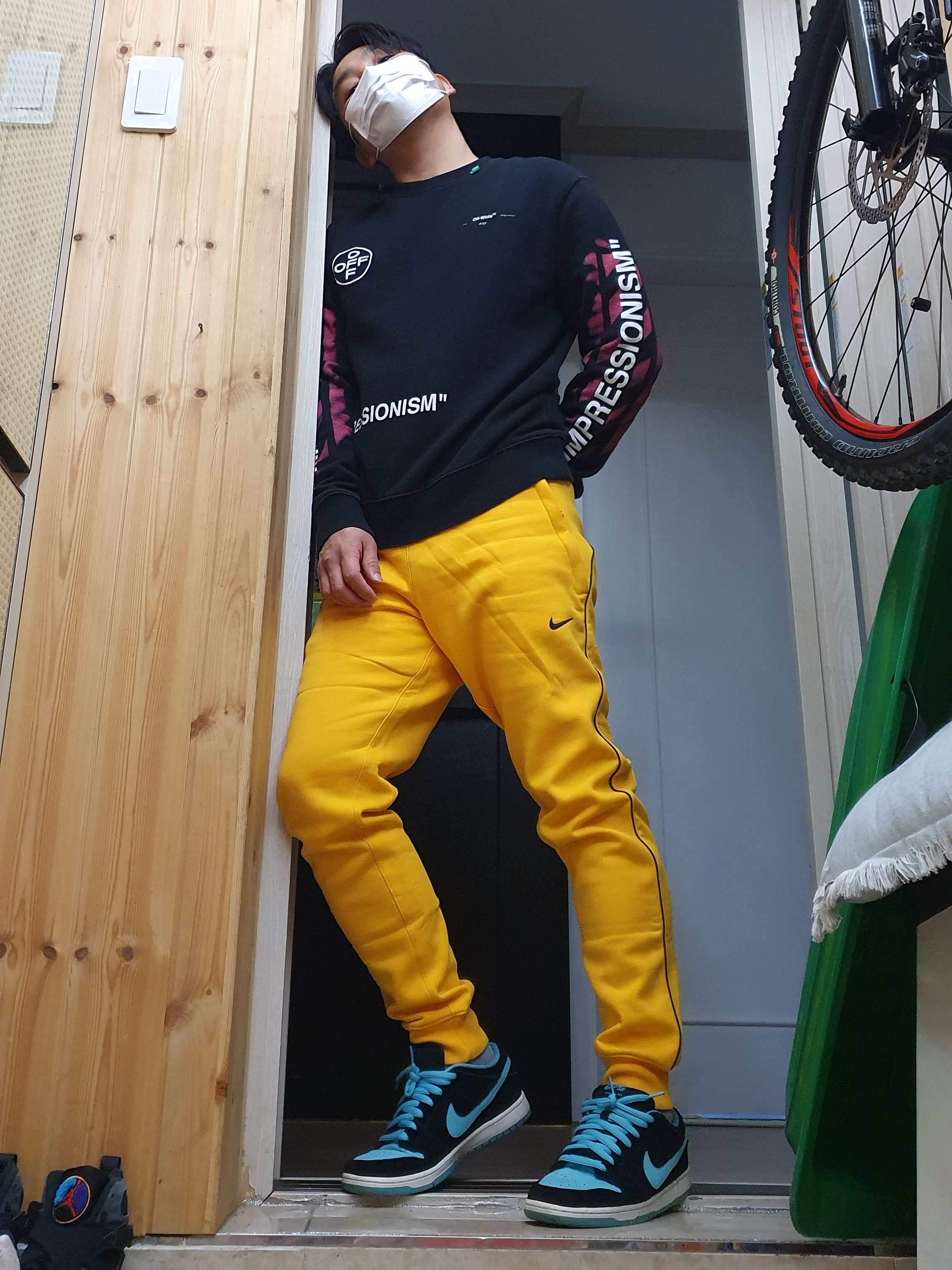 Nike x Drake Nocta Fleece Pants University Gold - Asia 착용 스타일