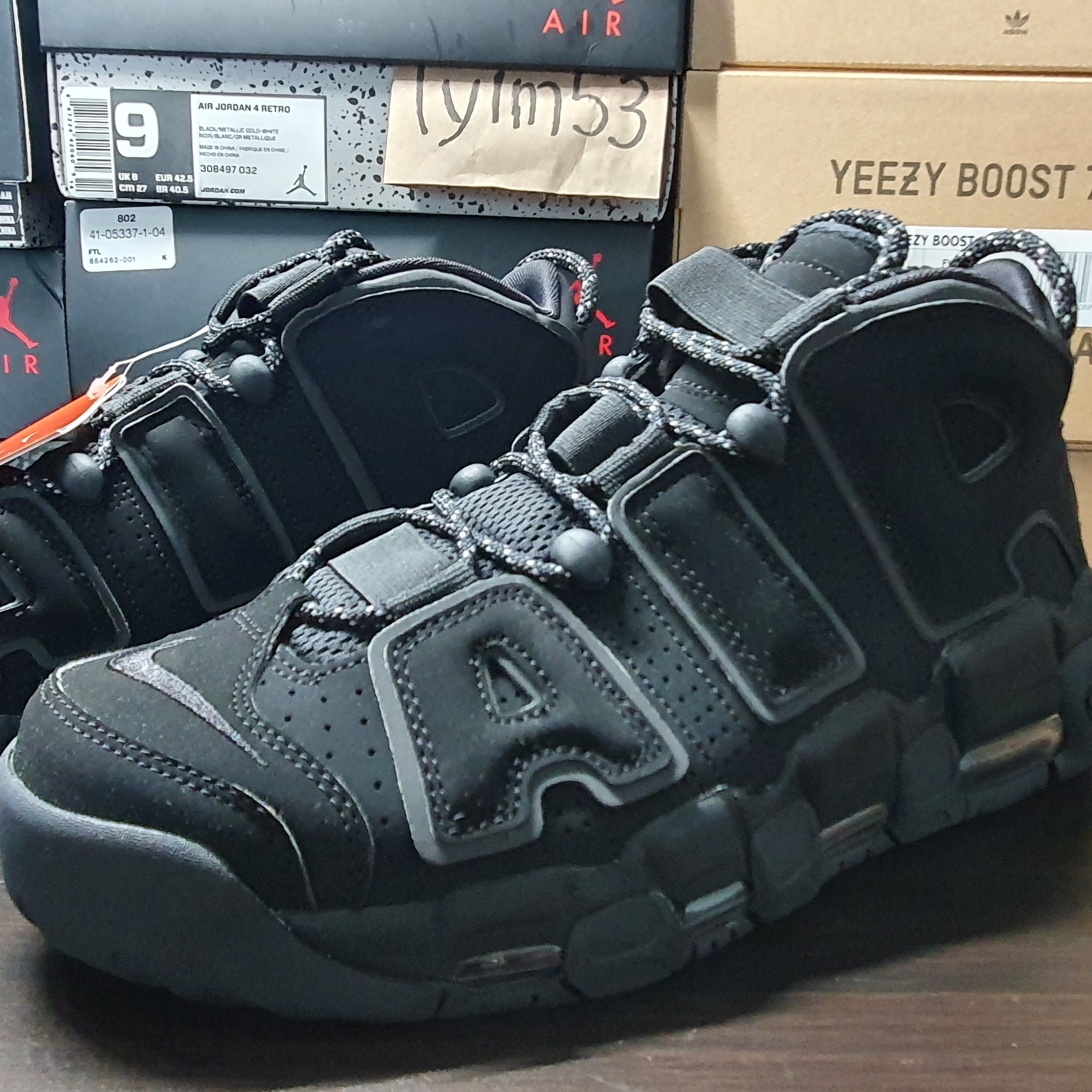 Nike Air More Uptempo Black Reflective 2017/2018 착용 스타일 - 1