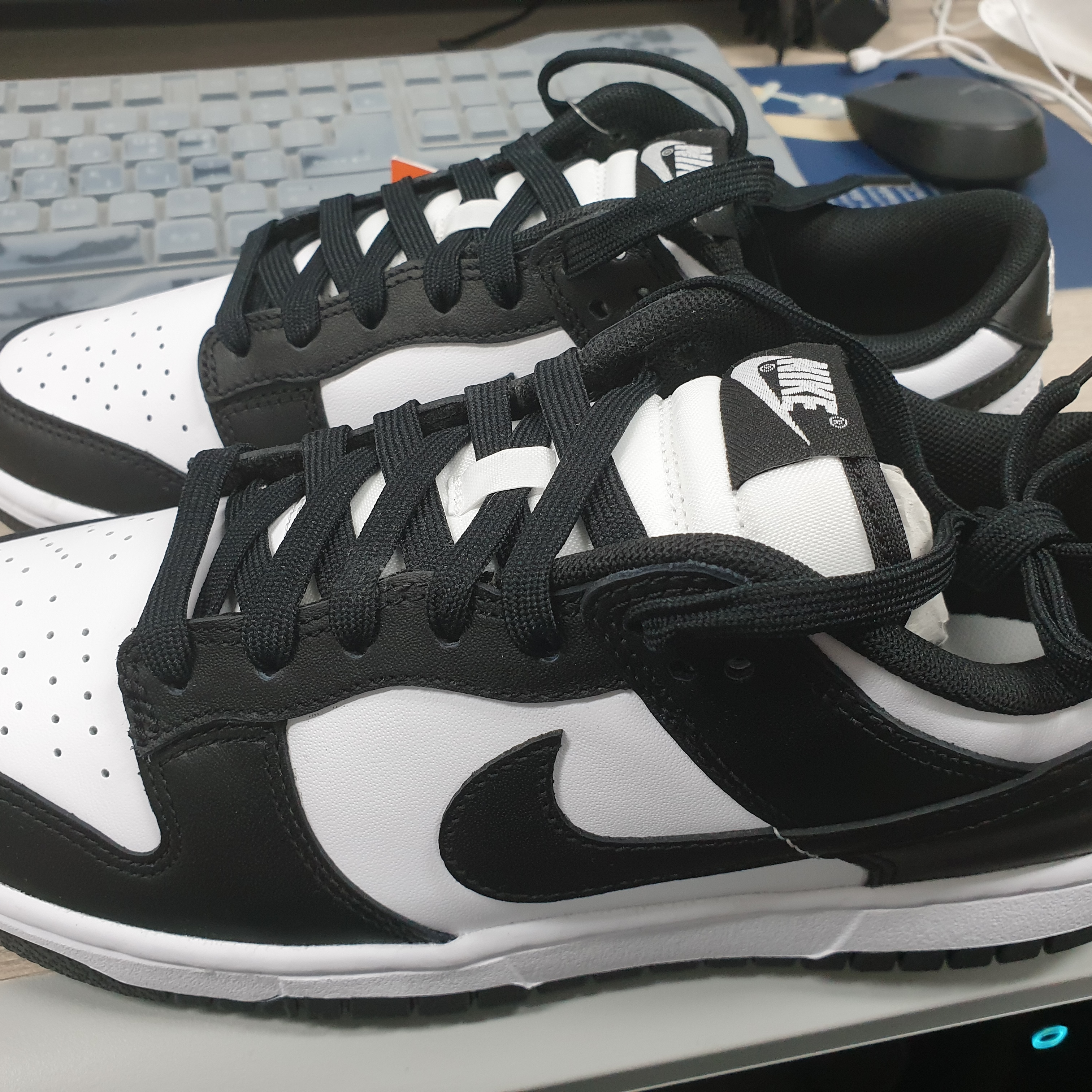 Nike Dunk Low Retro Black 착용 스타일