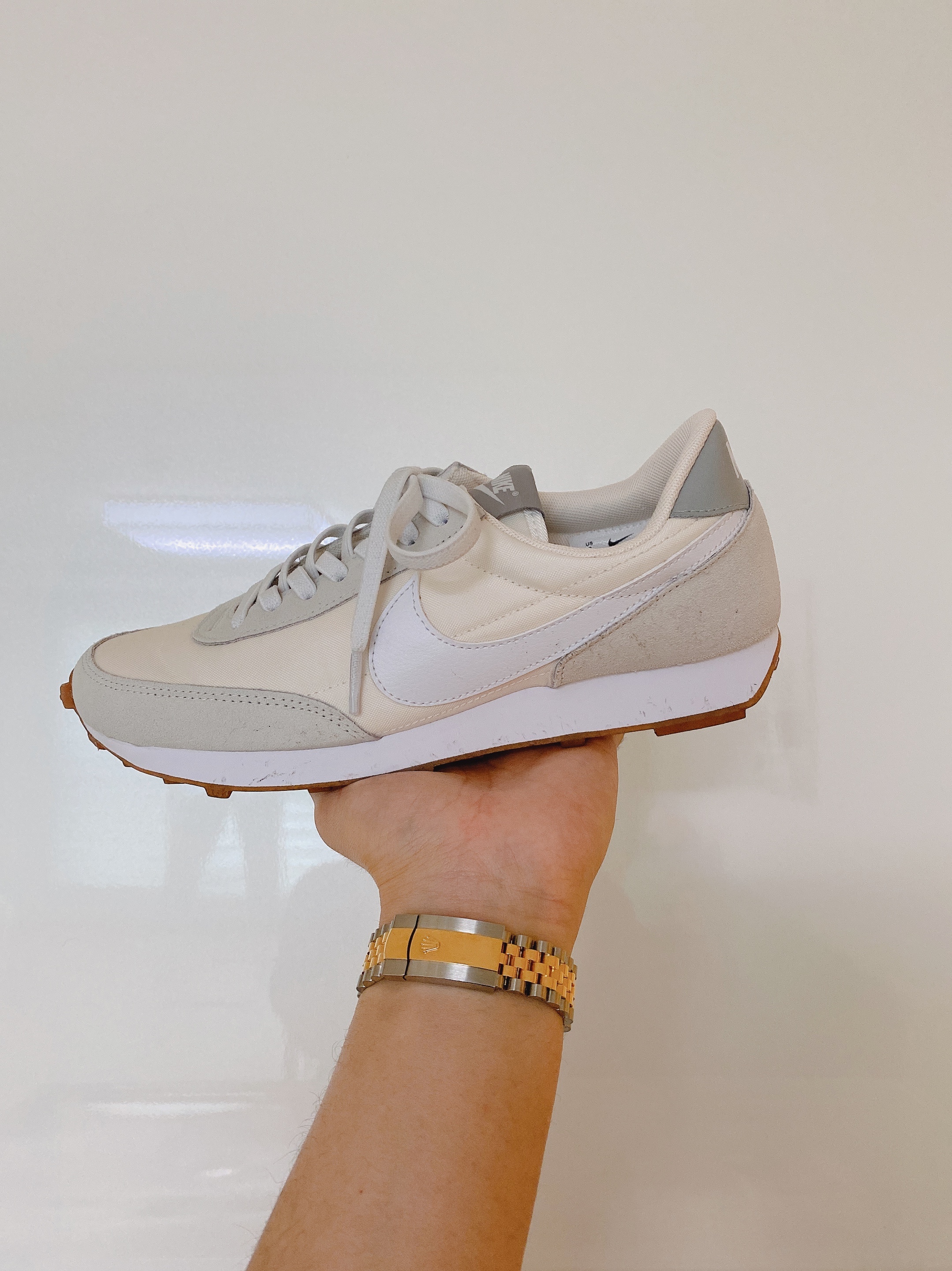 (W) Nike Daybreak Summit White 착용 스타일