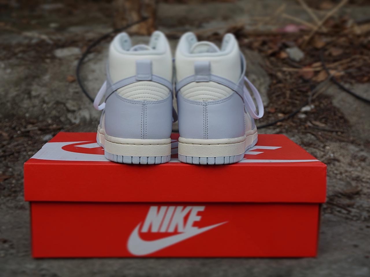 (W) Nike Dunk High Football Grey 착용 스타일 - 4
