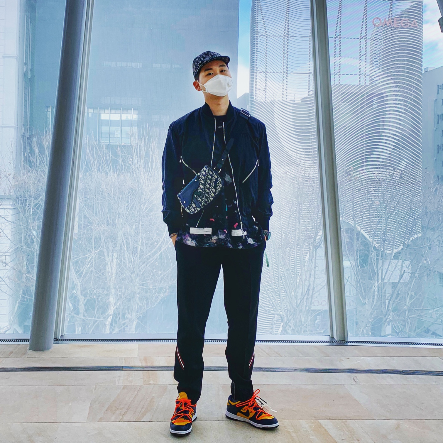 Nike x Off-White Dunk Low University Gold Midnight Navy 착용 스타일 - 1
