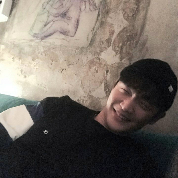 KREAM 프로필 이미지