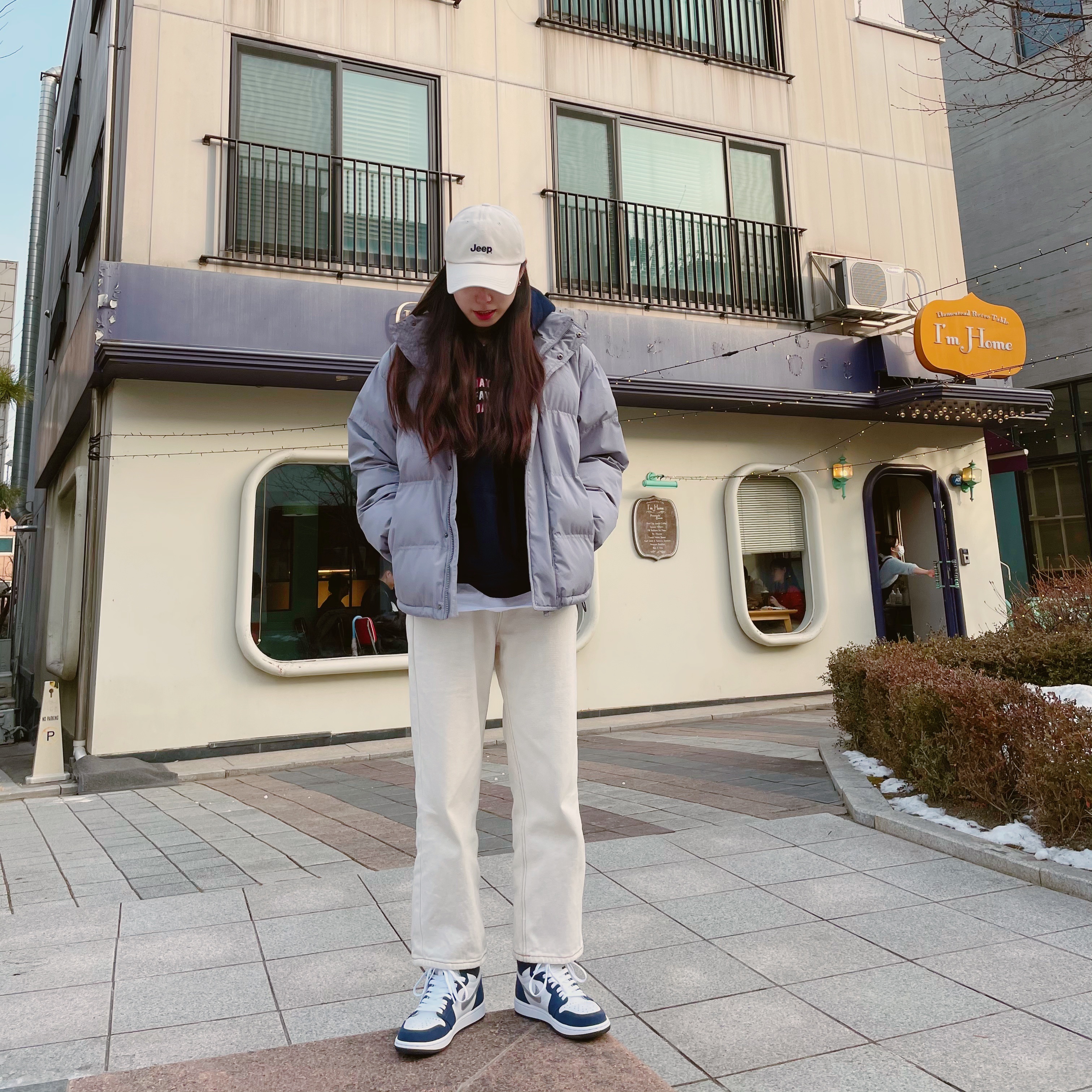 Jordan 1 Retro High OG CO.JP Midnight Navy 착용 스타일 - 2