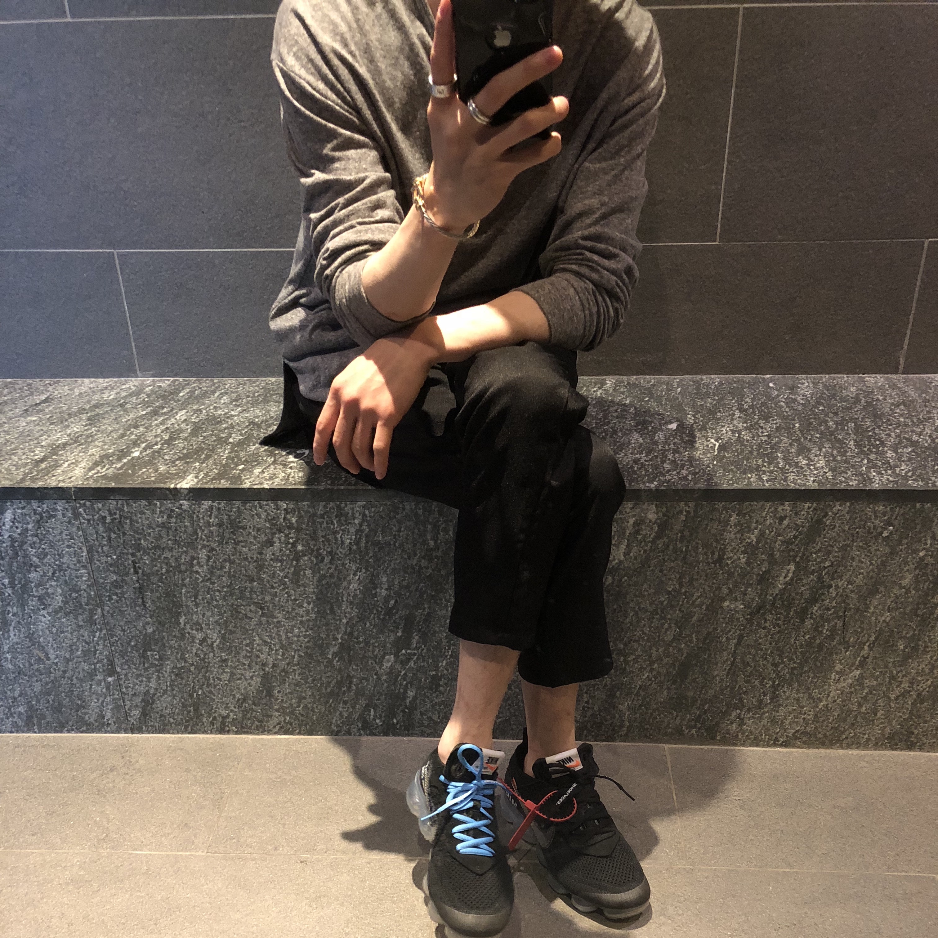 Nike x Off-White Air VaporMax V2 Black 착용 스타일 - 1