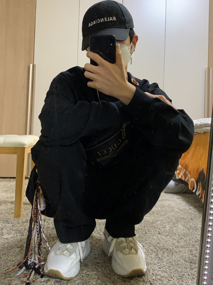 Acne Studios Rockaway Leather Sneakers White - 19FW/20SS 착용 스타일