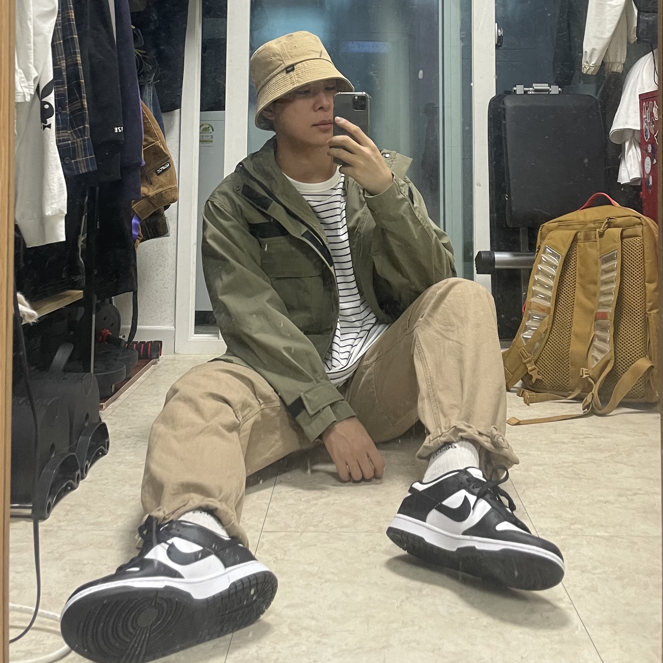 Nike Dunk Low Retro Black 착용 스타일 - 1