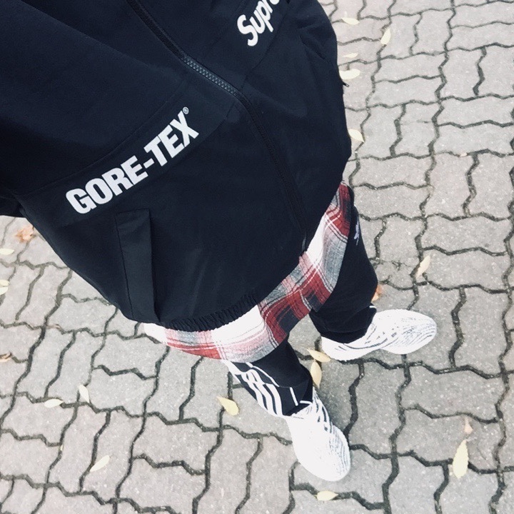 Adidas Yeezy Boost 350 V2 Zebra 2017/2019/2020 착용 스타일