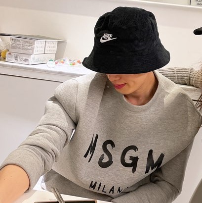 Nike Futura Corduroy Bucket Black 착용 스타일