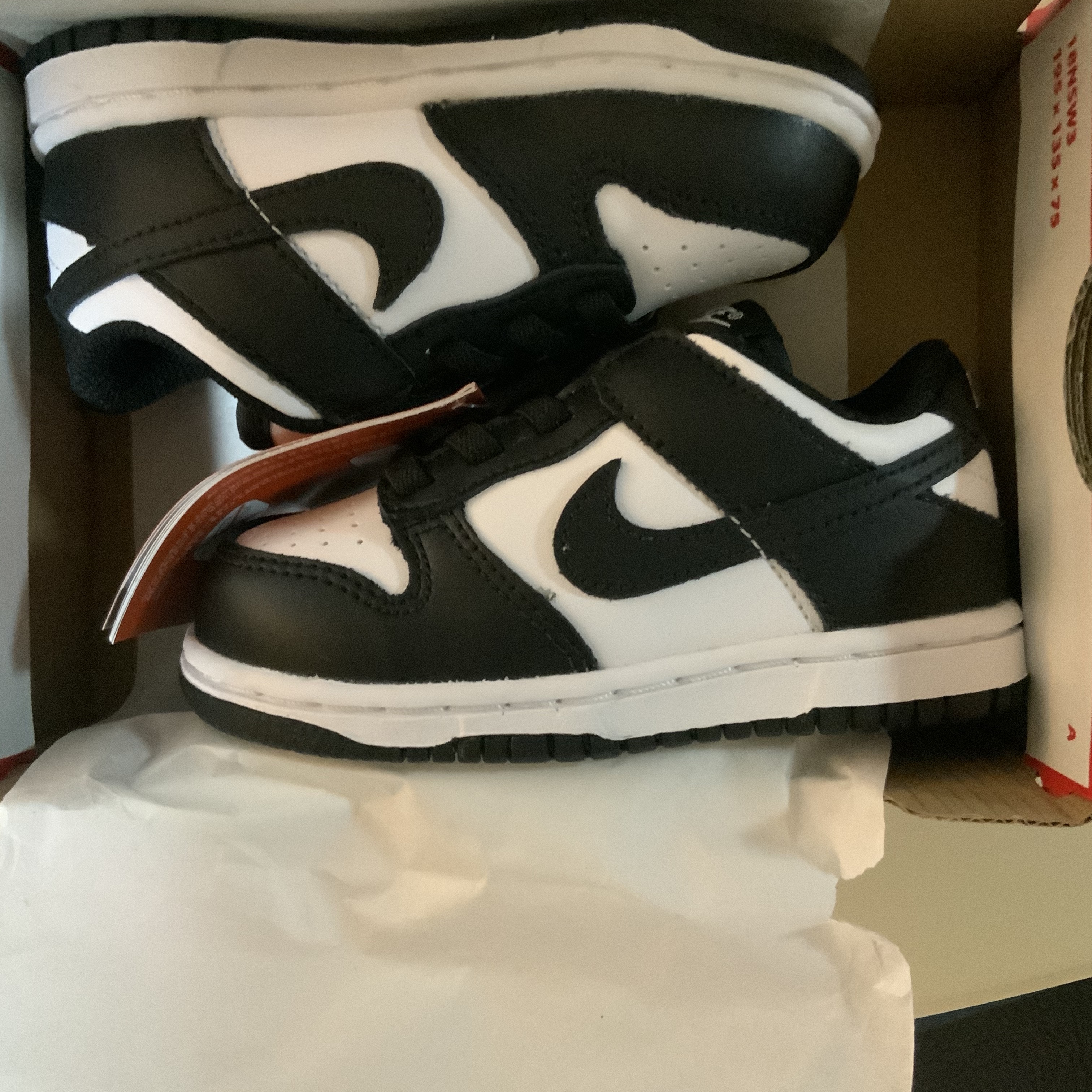 (TD) Nike Dunk Low Black 착용 스타일