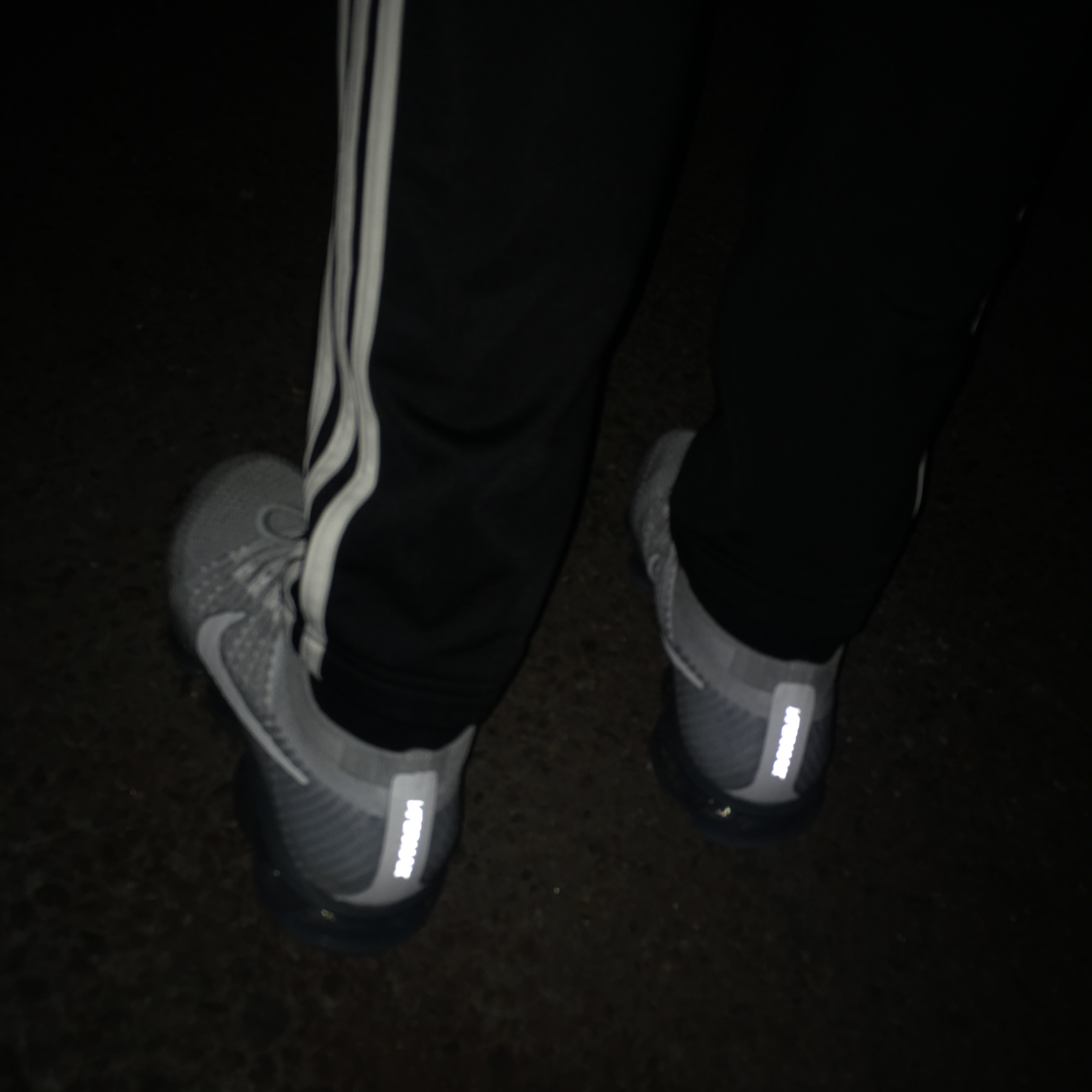 Nike Air VaporMax Pure Platinum 착용 스타일 - 2