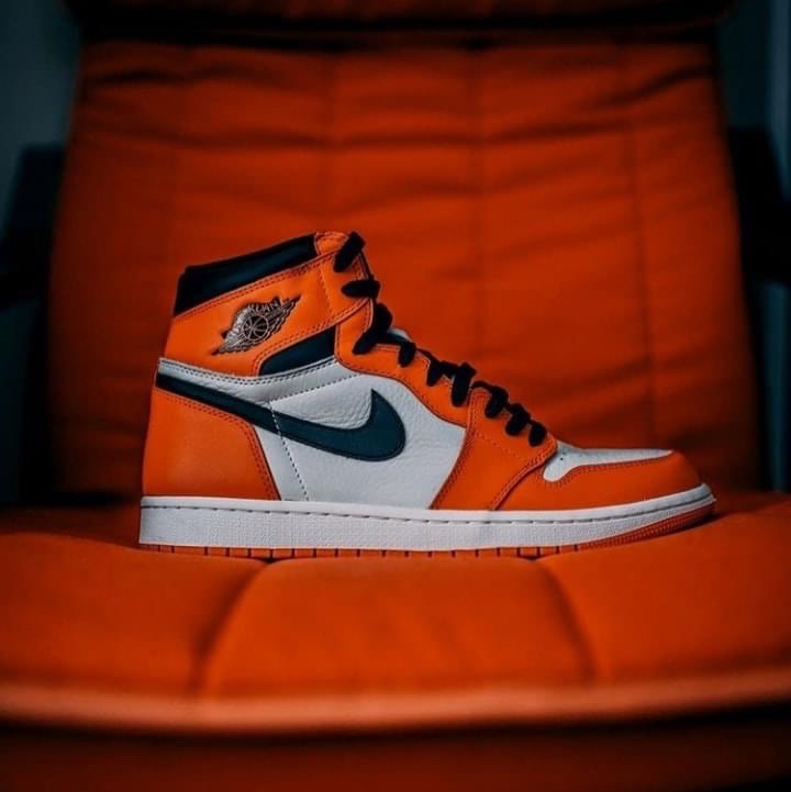 Jordan 1 Retro High OG Reverse Shattered Backboard 착용 스타일